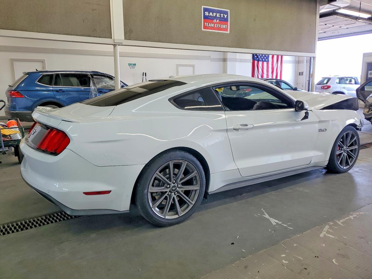 2015 Ford Mustang Gt White vin: 1FA6P8CF4F5341312