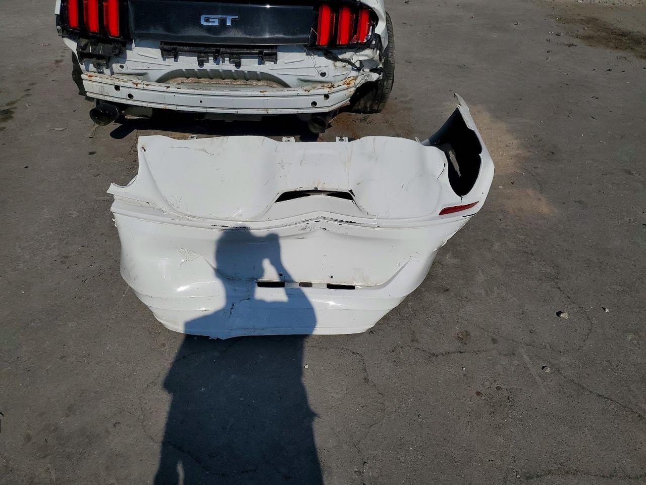 2015 Ford Mustang Gt White vin: 1FA6P8CF4F5417420