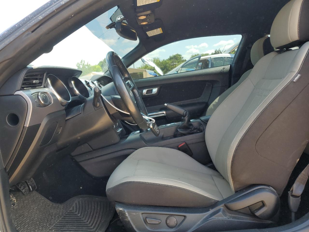 2020 Ford Mustang Gt Черный vin: 1FA6P8CF4L5166619