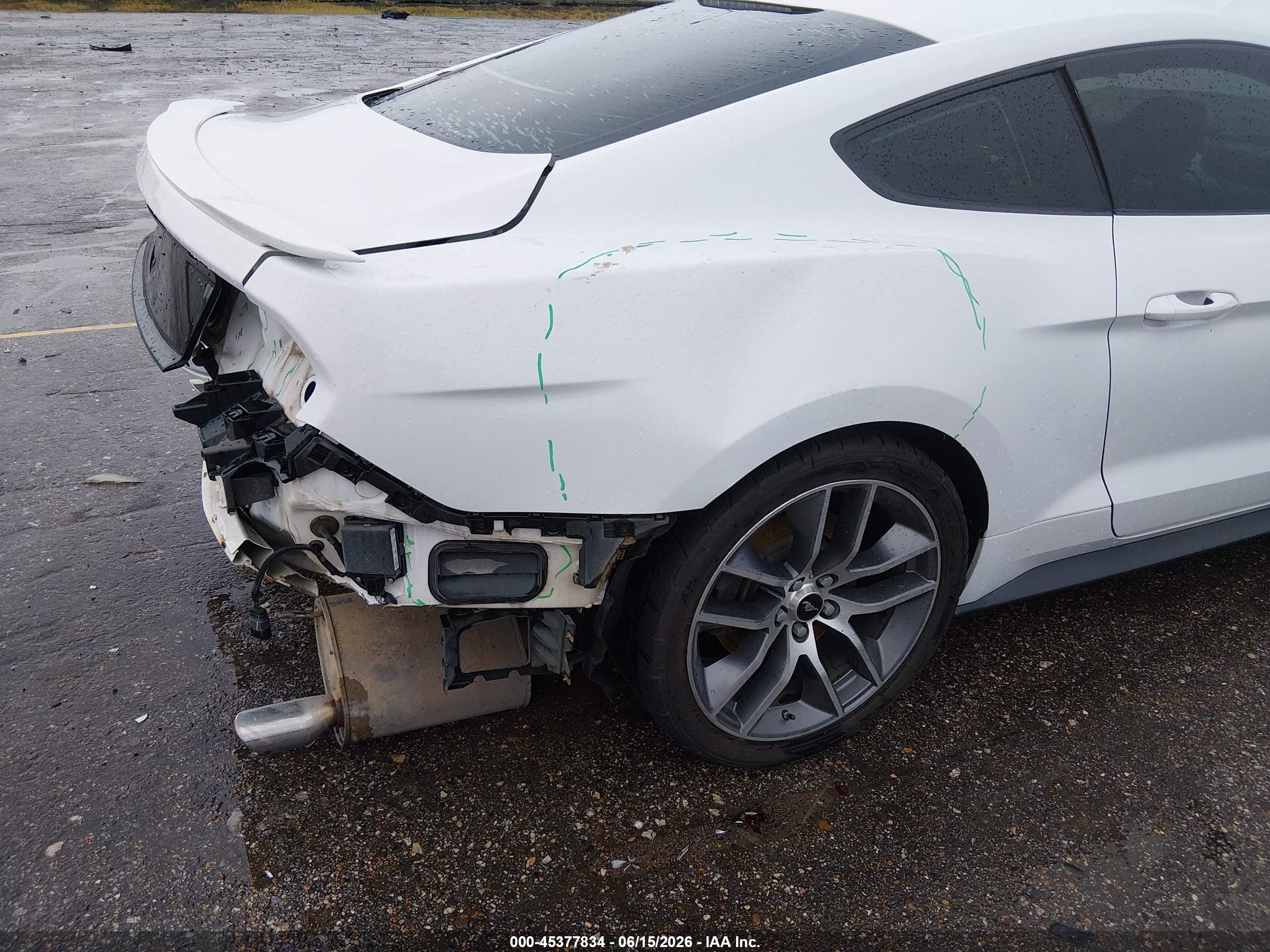2015 Ford Mustang Gt Premium White vin: 1FA6P8CF6F5369421