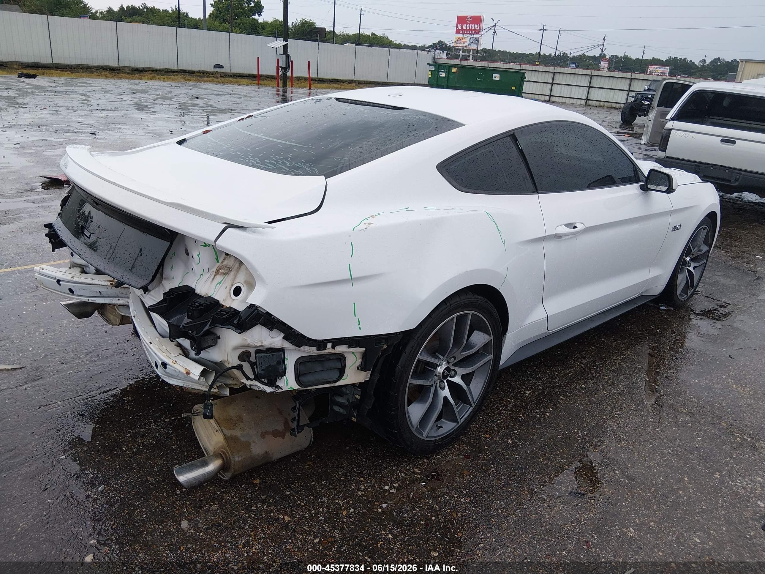 2015 Ford Mustang Gt Premium White vin: 1FA6P8CF6F5369421