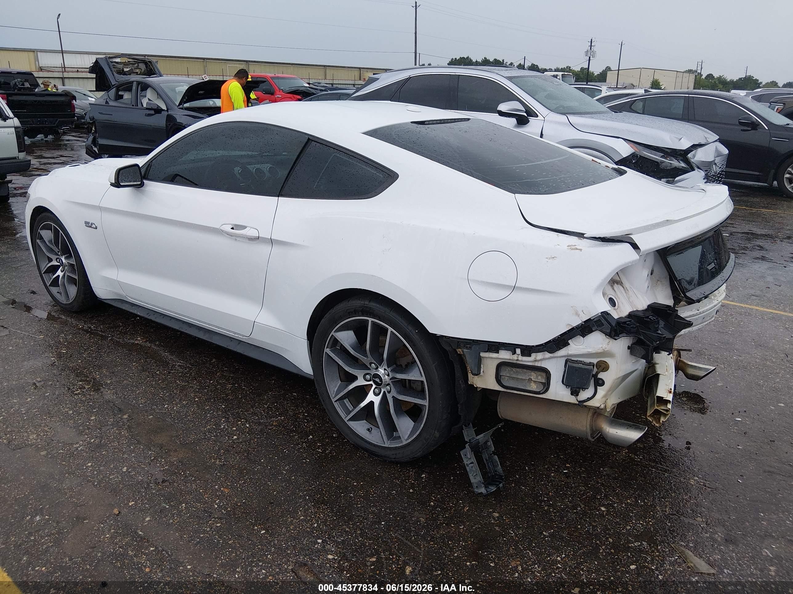 2015 Ford Mustang Gt Premium White vin: 1FA6P8CF6F5369421