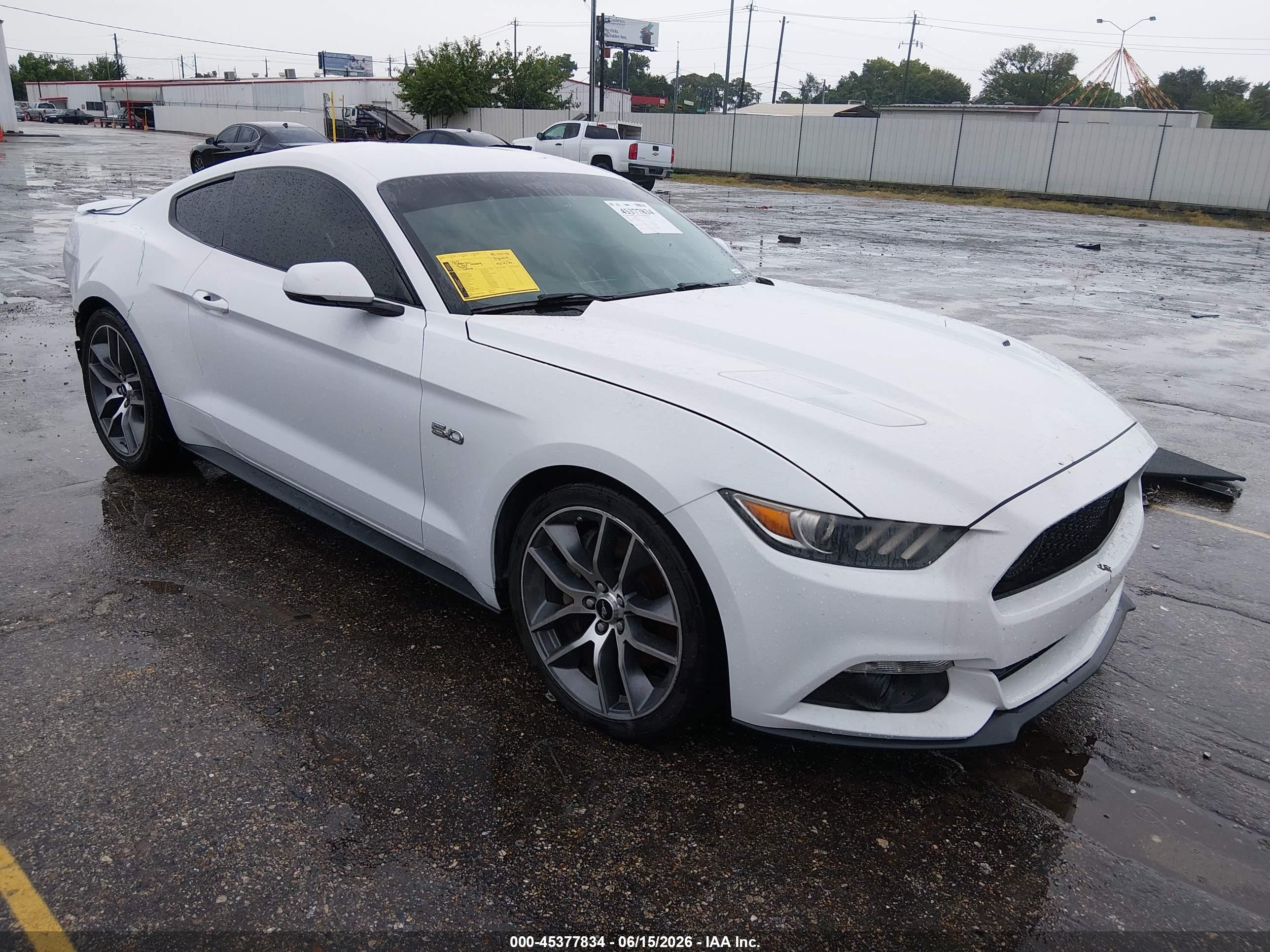 2015 Ford Mustang Gt Premium White vin: 1FA6P8CF6F5369421
