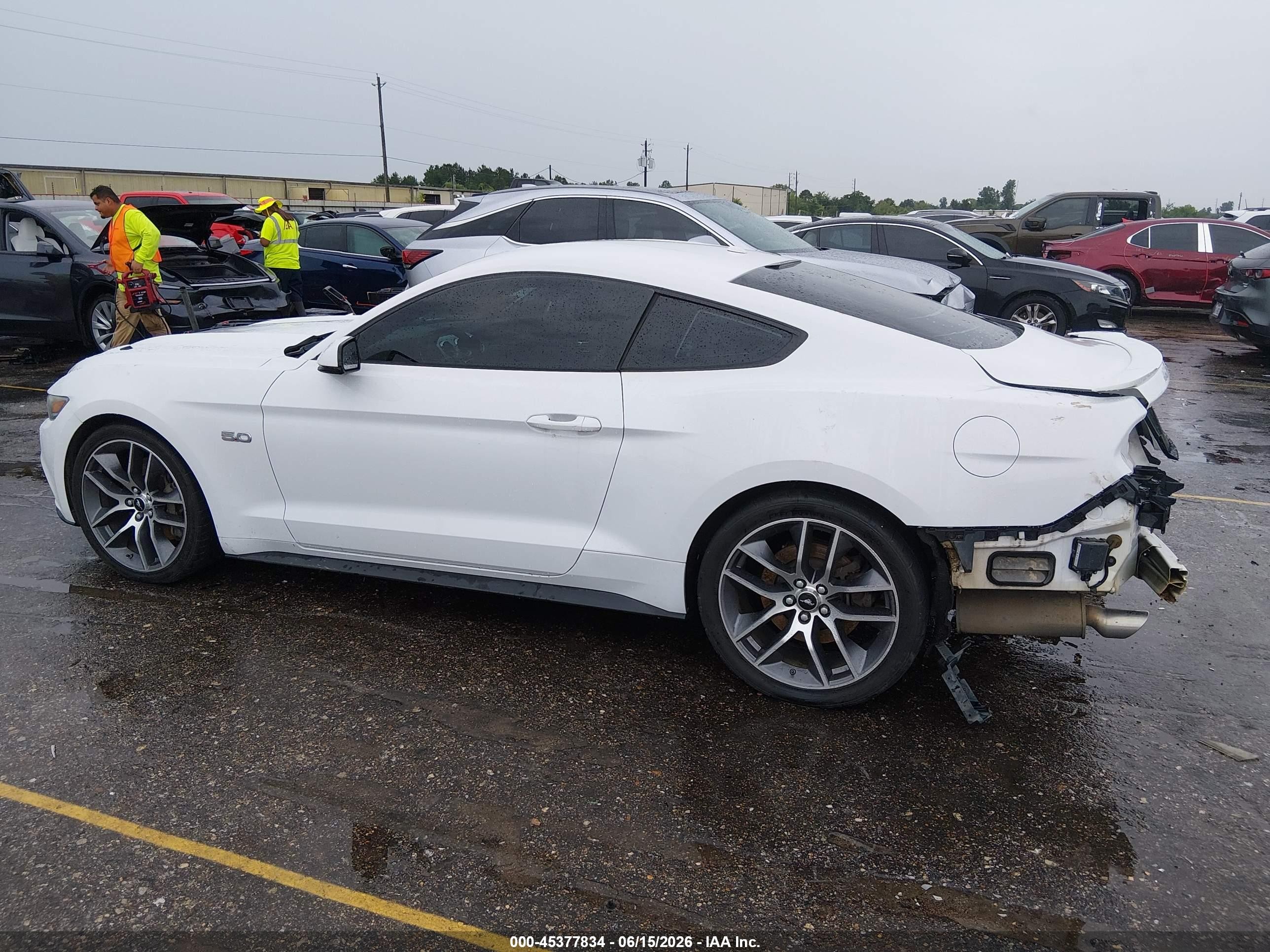 2015 Ford Mustang Gt Premium White vin: 1FA6P8CF6F5369421