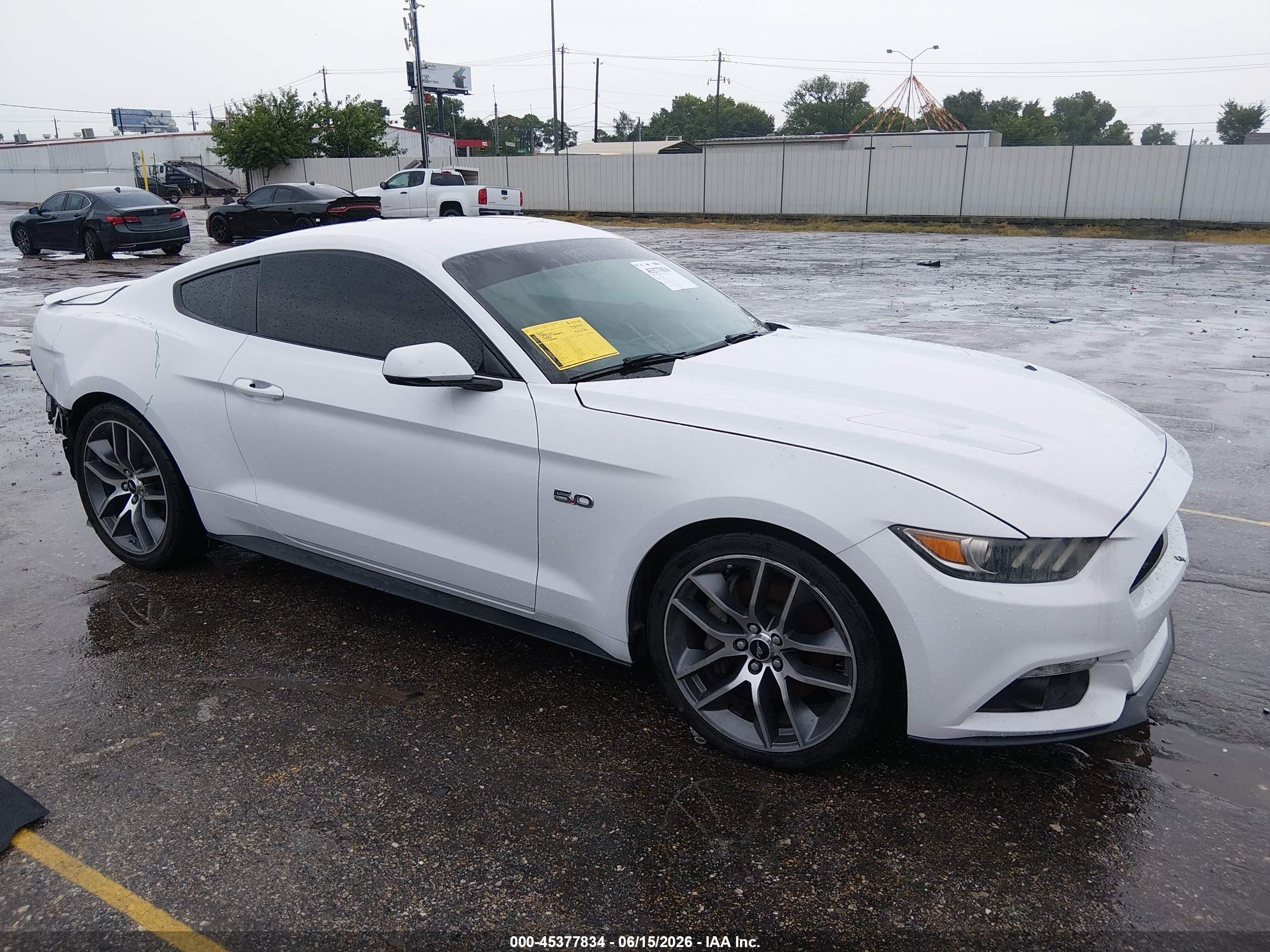 2015 Ford Mustang Gt Premium White vin: 1FA6P8CF6F5369421