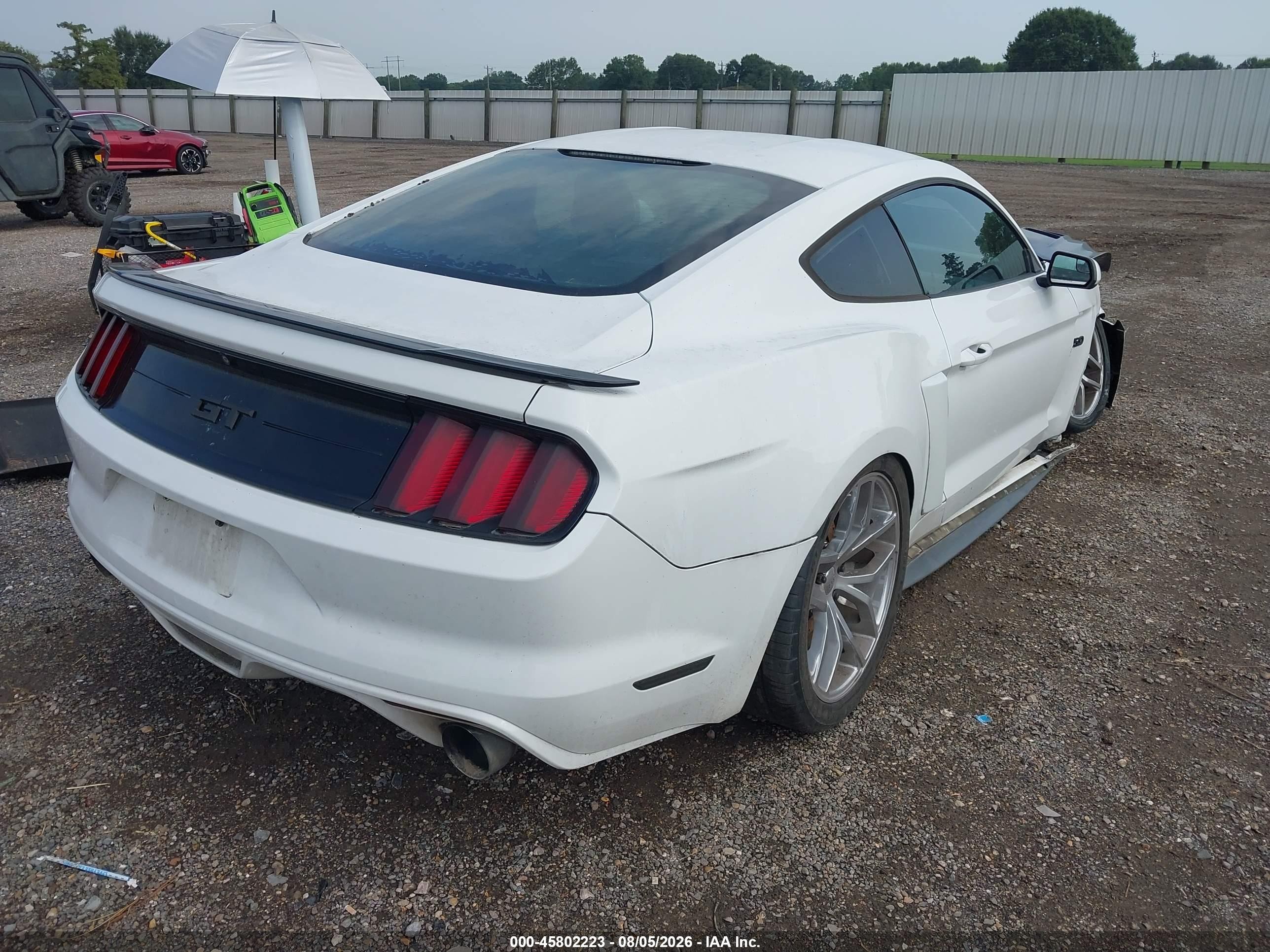 2015 Ford Mustang Gt White vin: 1FA6P8CF7F5366477