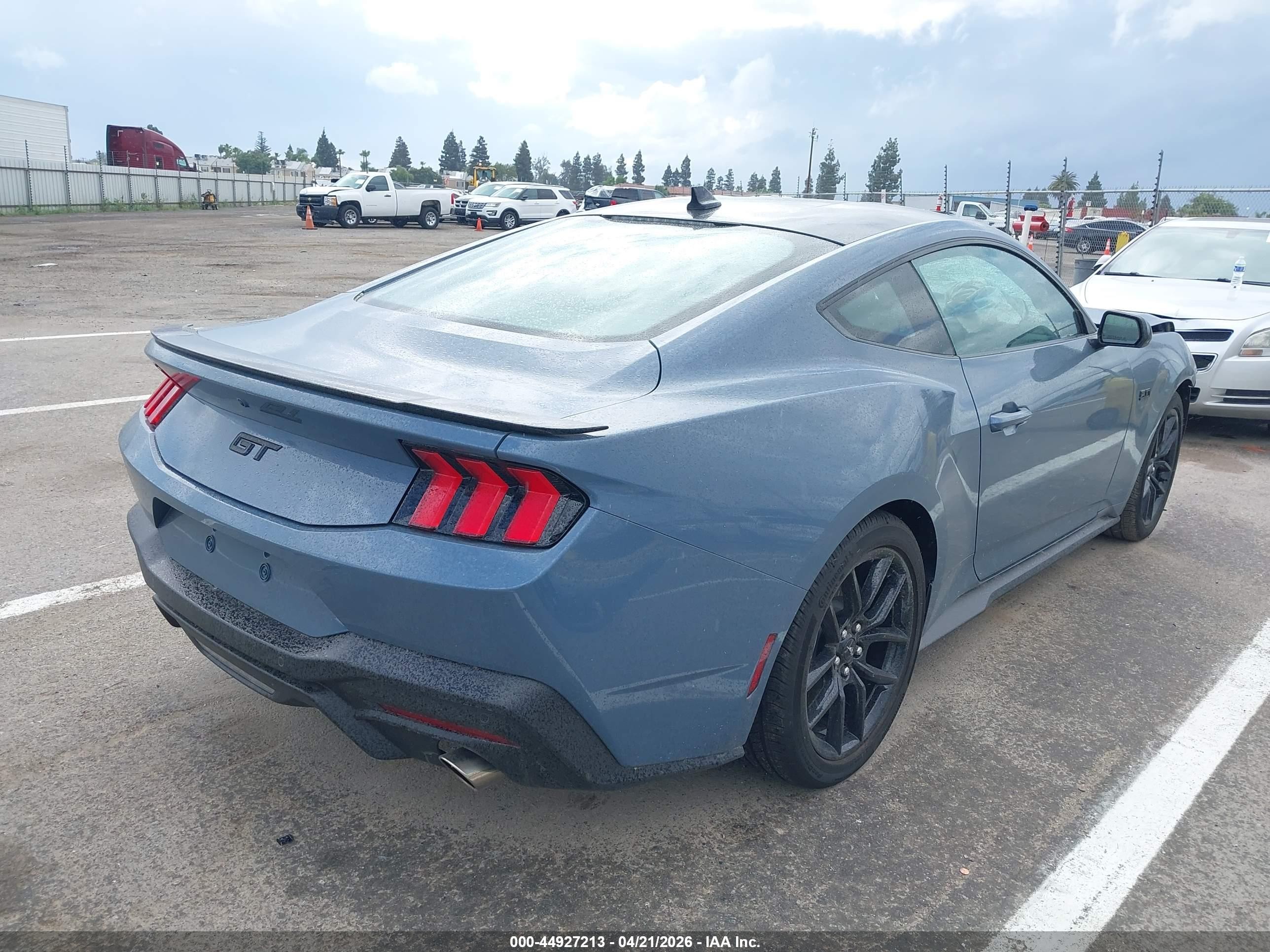 2026 Ford Mustang Gt Fastback Gray vin: 1FA6P8CF7T5400915