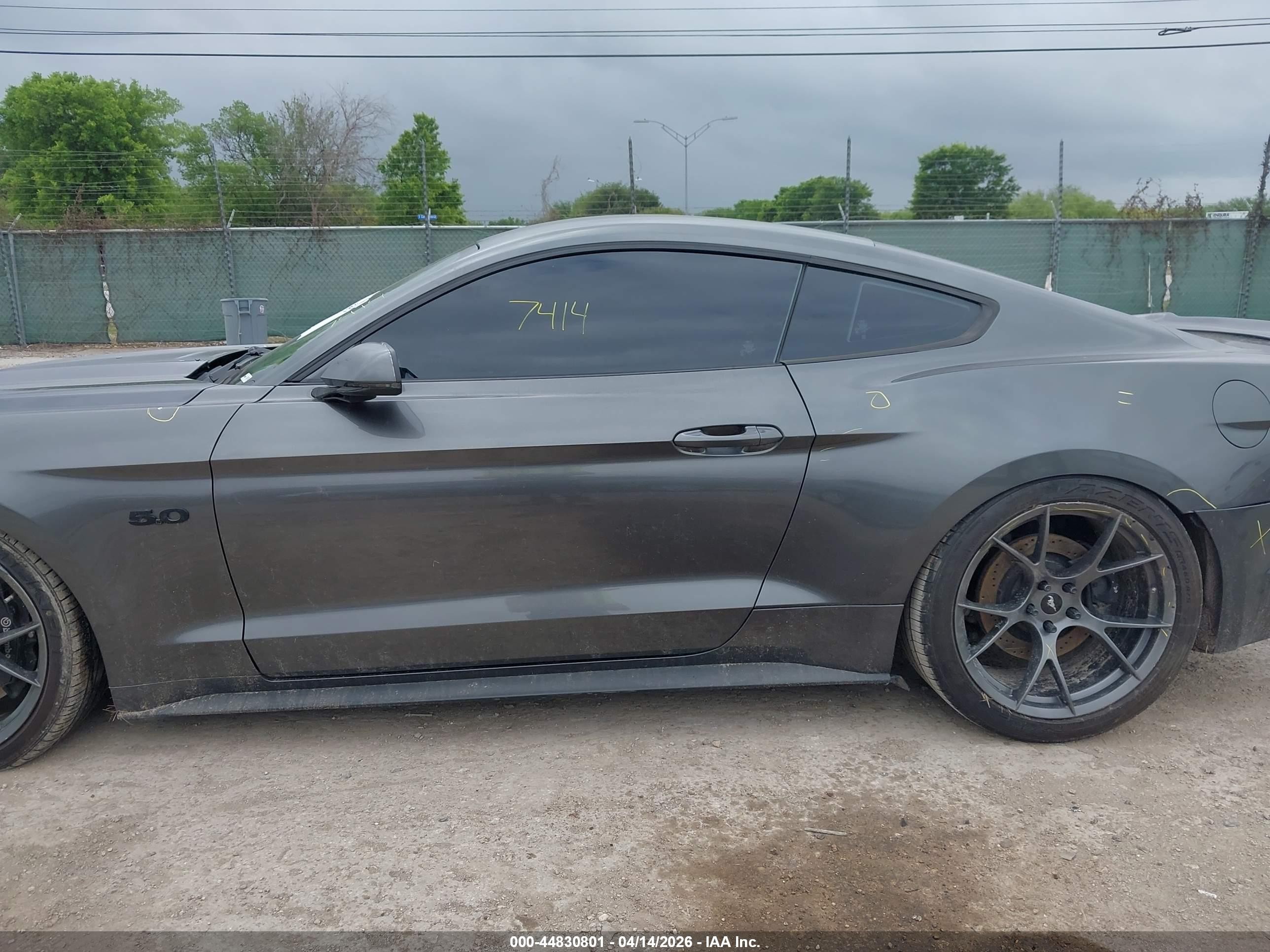 2015 Ford Mustang Gt Premium Серый vin: 1FA6P8CF8F5326554