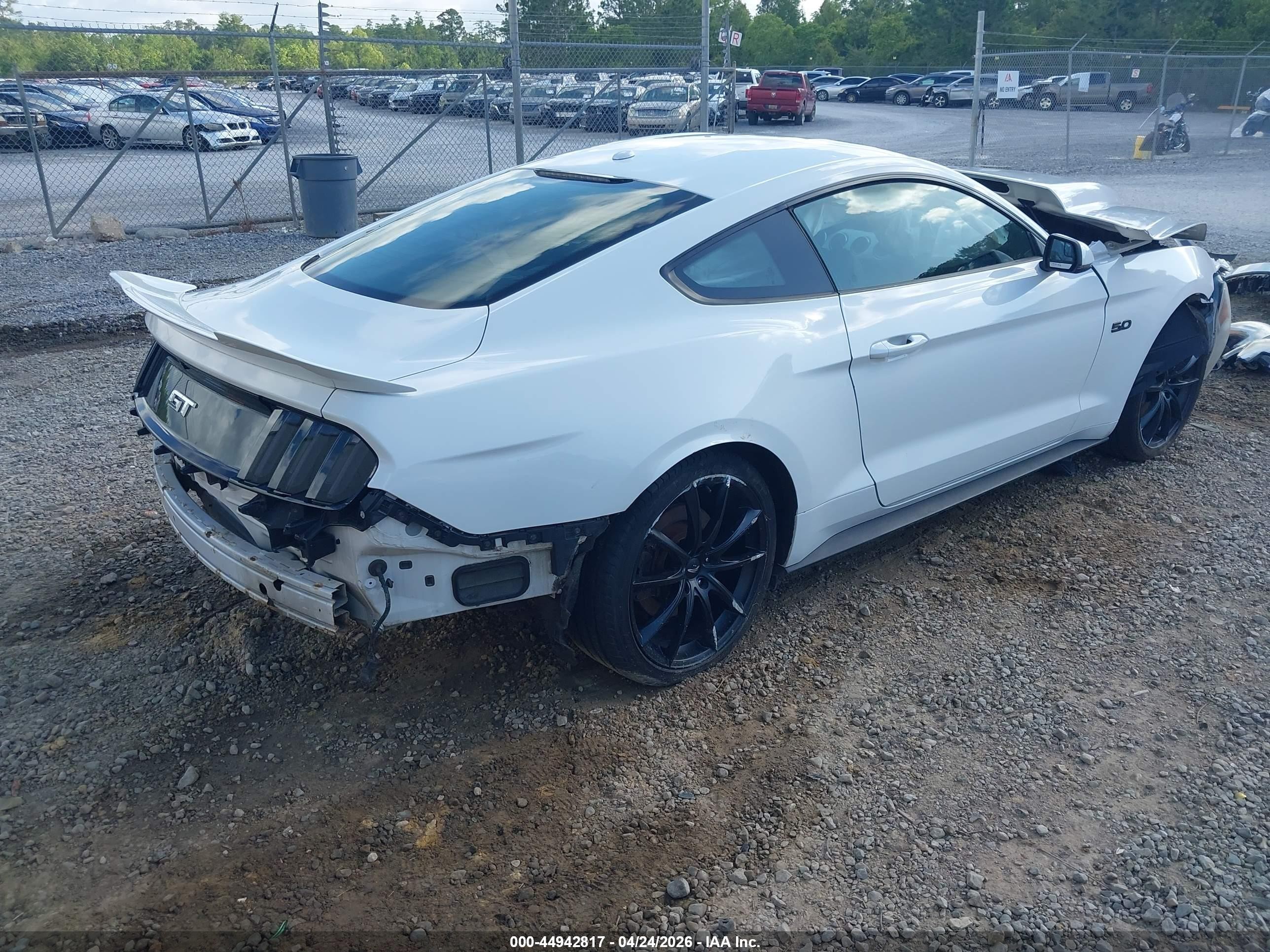 2015 Ford Mustang Gt Premium Белый vin: 1FA6P8CF8F5408753