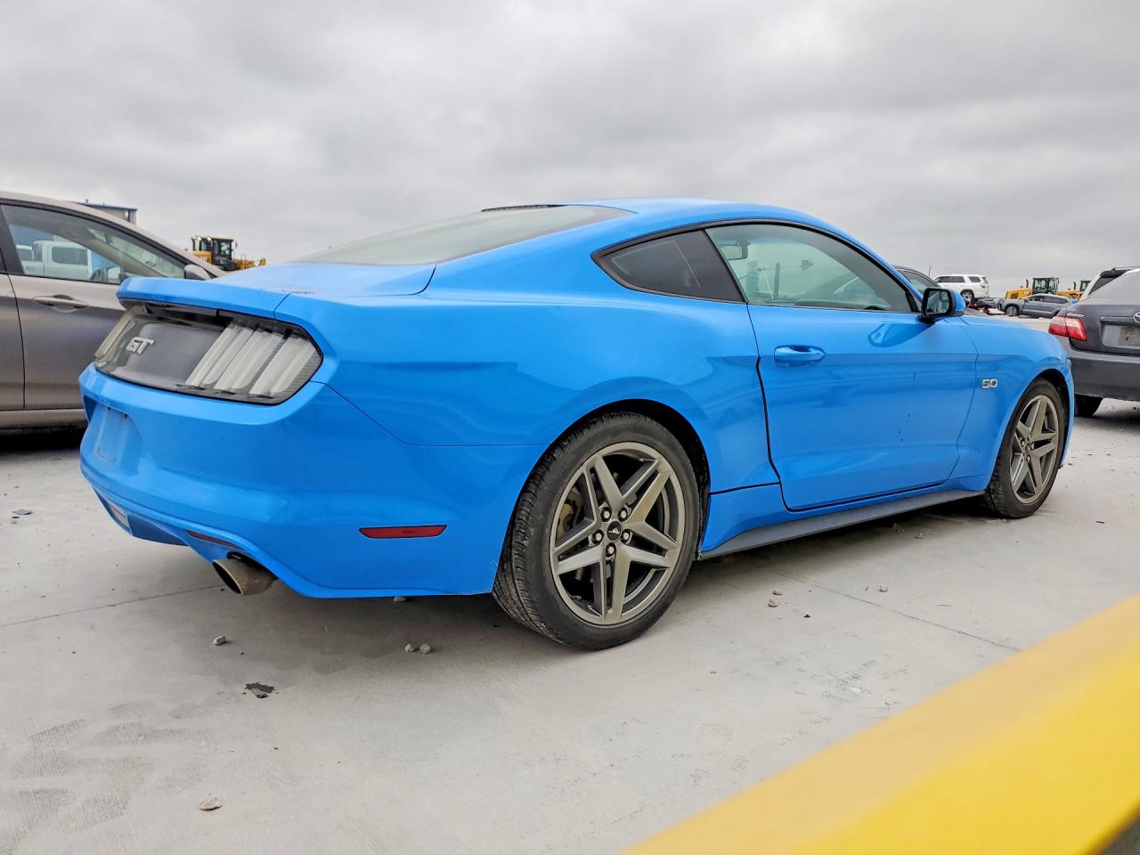 2017 Ford Mustang Gt Blue vin: 1FA6P8CF9H5239233