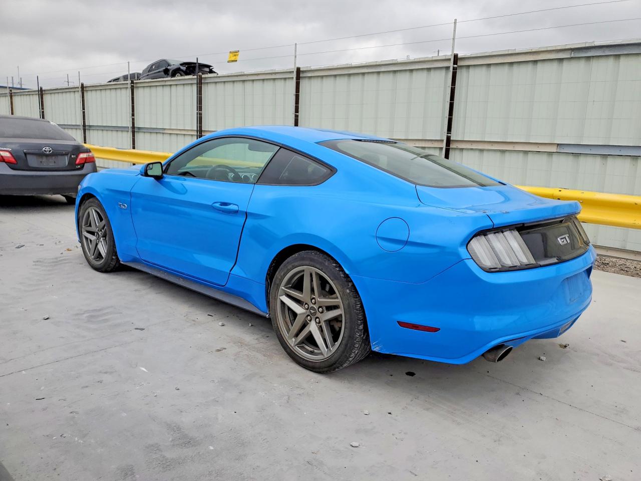 2017 Ford Mustang Gt Blue vin: 1FA6P8CF9H5239233
