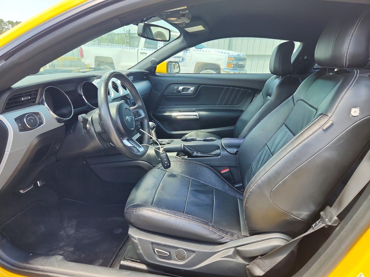 2015 Ford Mustang Gt Желтый vin: 1FA6P8CFXF5321016