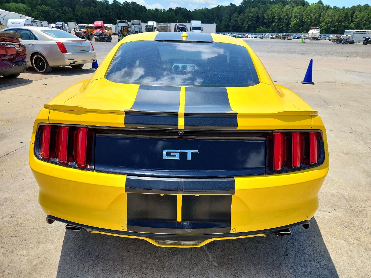 2015 Ford Mustang Gt Желтый vin: 1FA6P8CFXF5321016