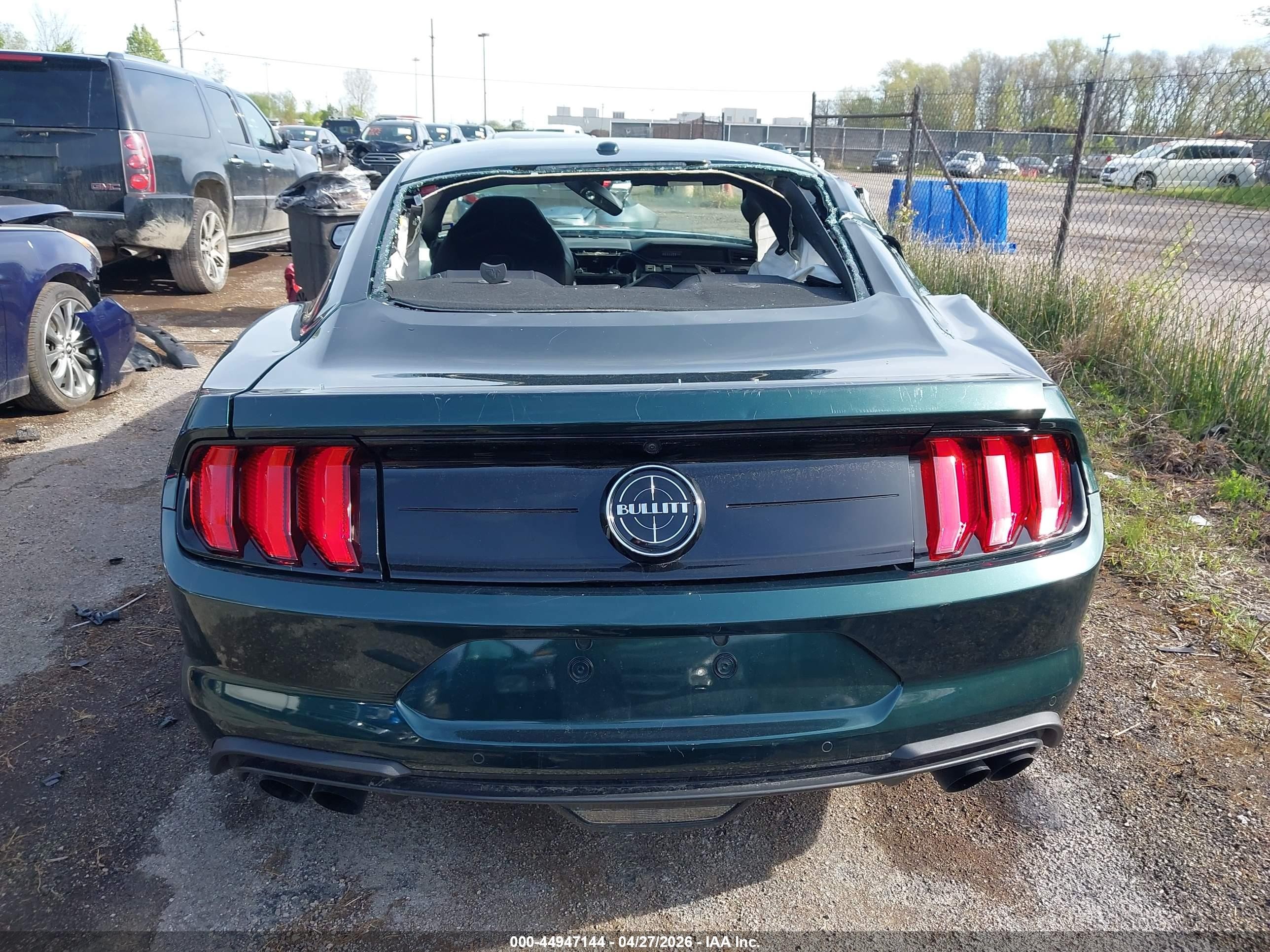 2019 Ford Mustang Bullitt Зеленый vin: 1FA6P8K00K5501600
