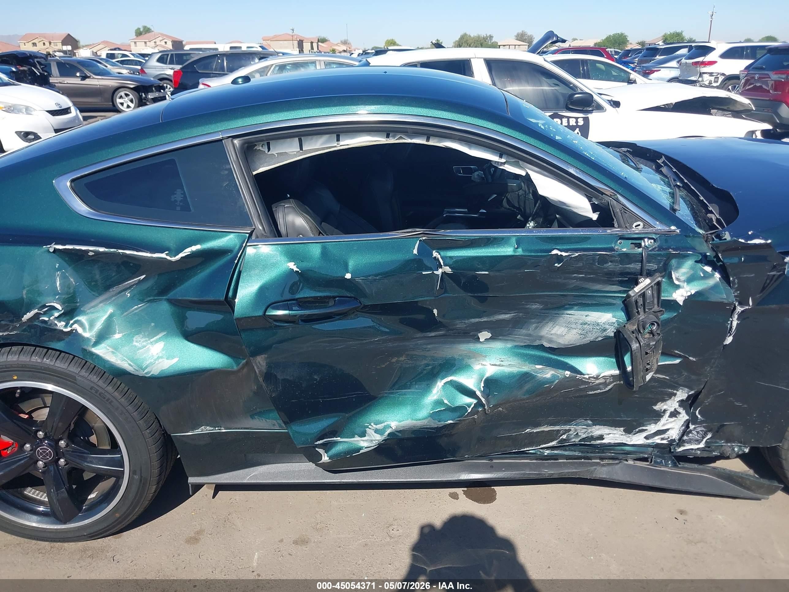 2019 Ford Mustang Bullitt Green vin: 1FA6P8K06K5502864