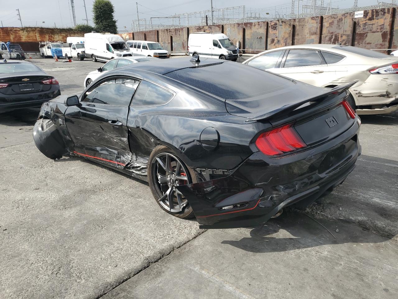 2021 Ford Mustang Mach I Черный vin: 1FA6P8R00M5555410