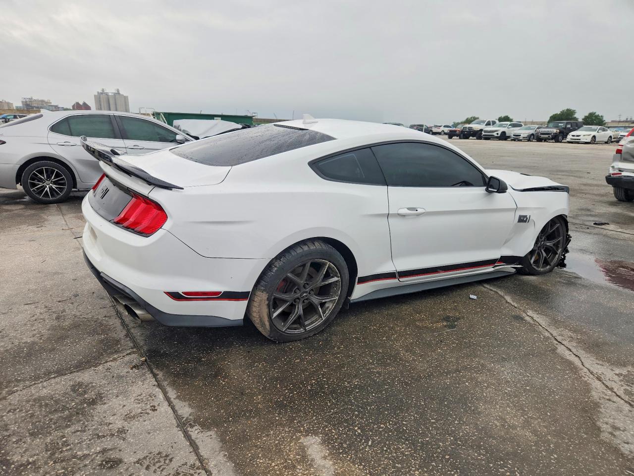 2021 Ford Mustang Mach I White vin: 1FA6P8R04M5555765