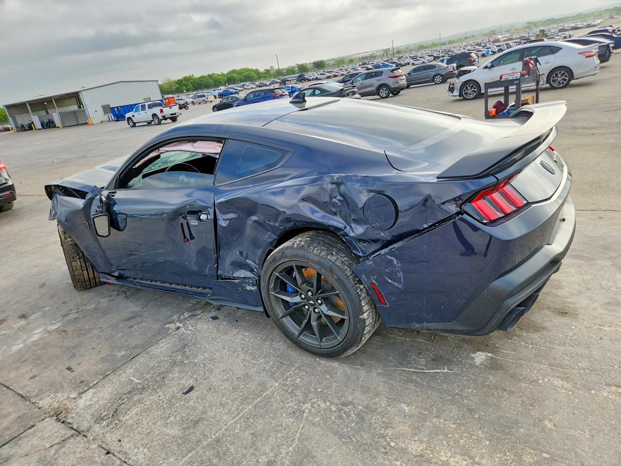 2025 Ford Mustang Dark Horse Blue vin: 1FA6P8R09S5503531