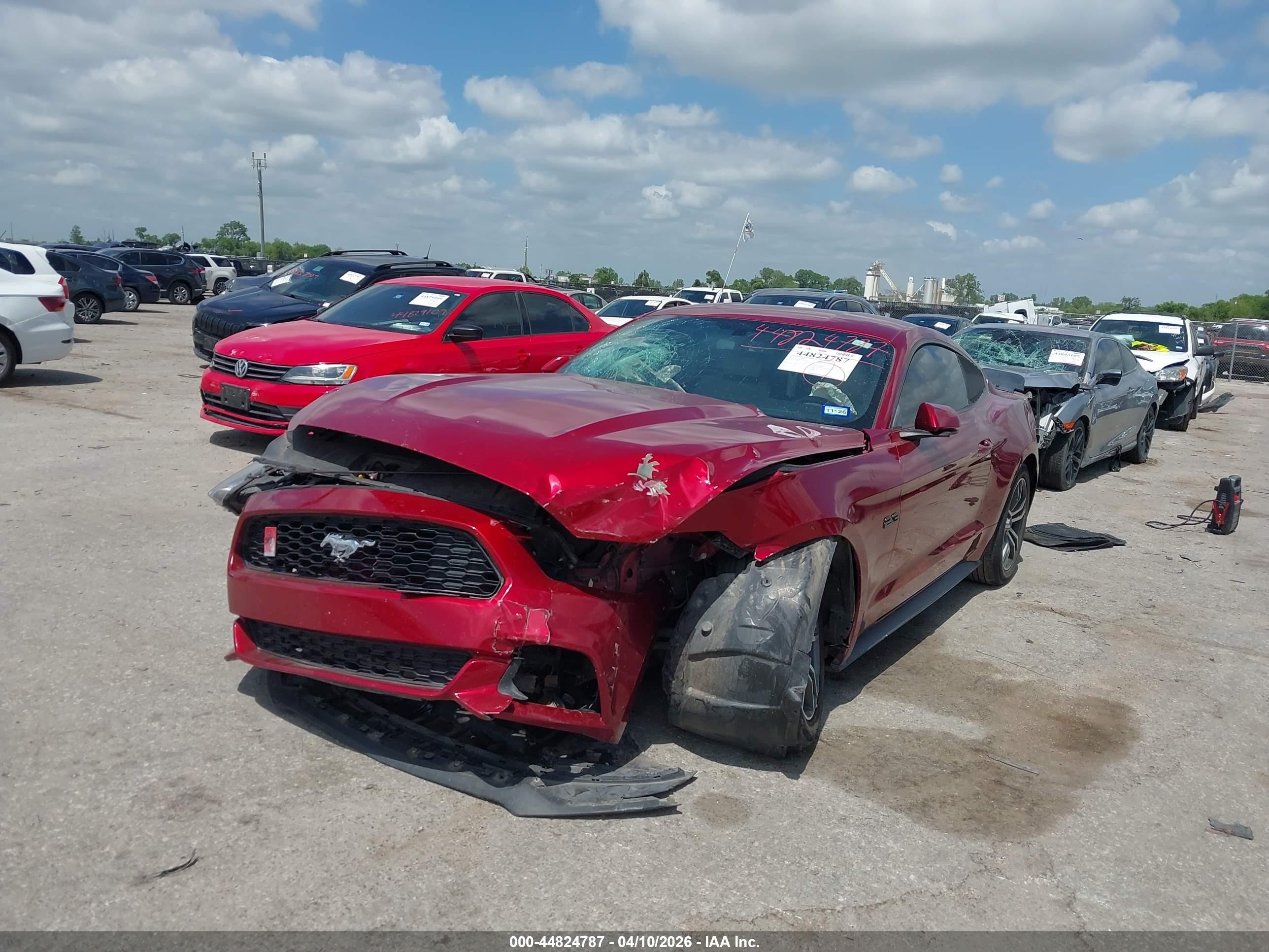 2015 Ford Mustang Ecoboost Red vin: 1FA6P8TH0F5320524