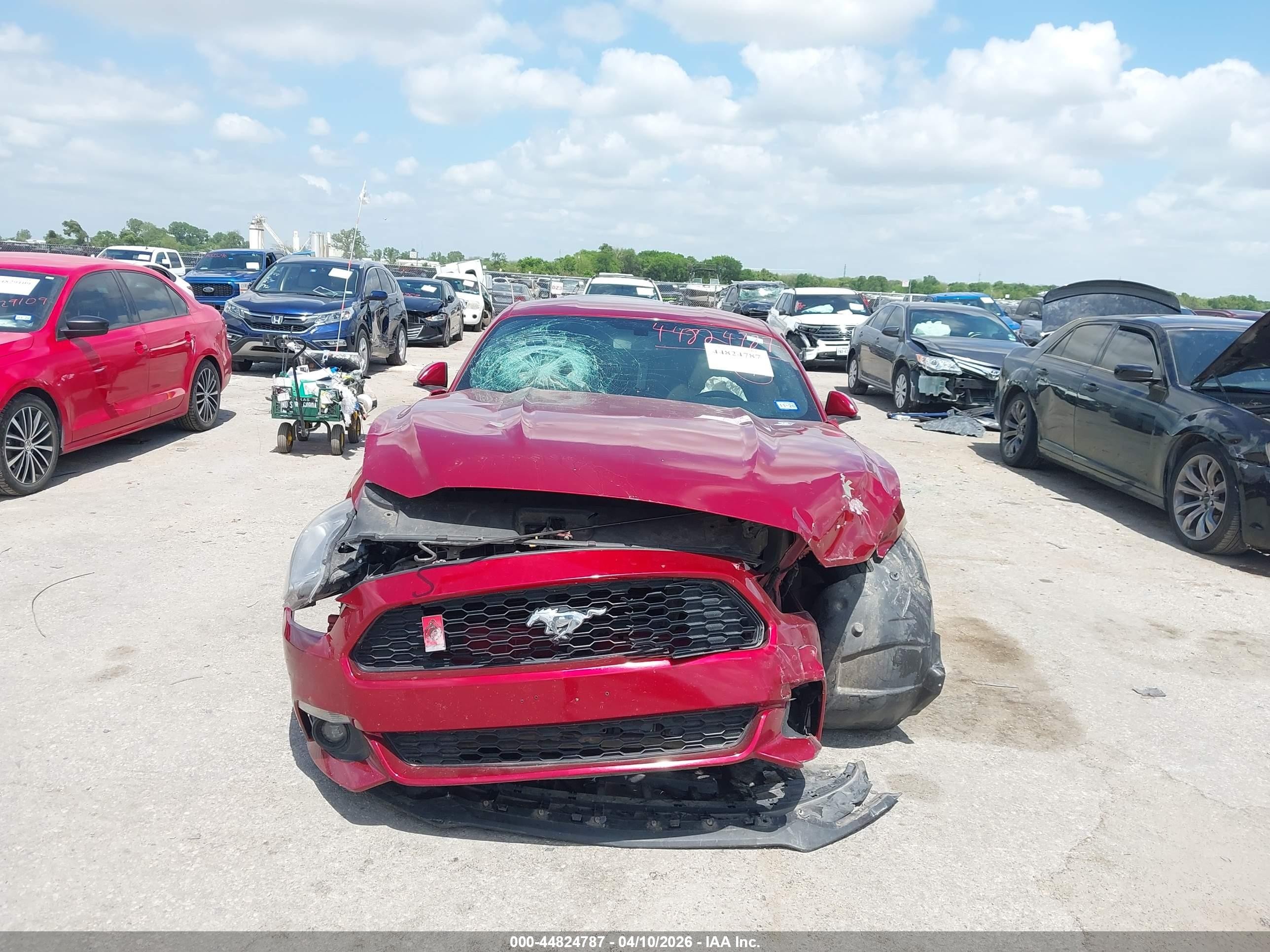 2015 Ford Mustang Ecoboost Red vin: 1FA6P8TH0F5320524