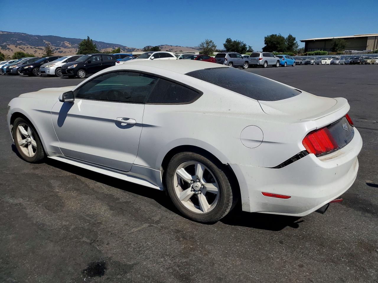 2015 Ford Mustang White vin: 1FA6P8TH0F5350848