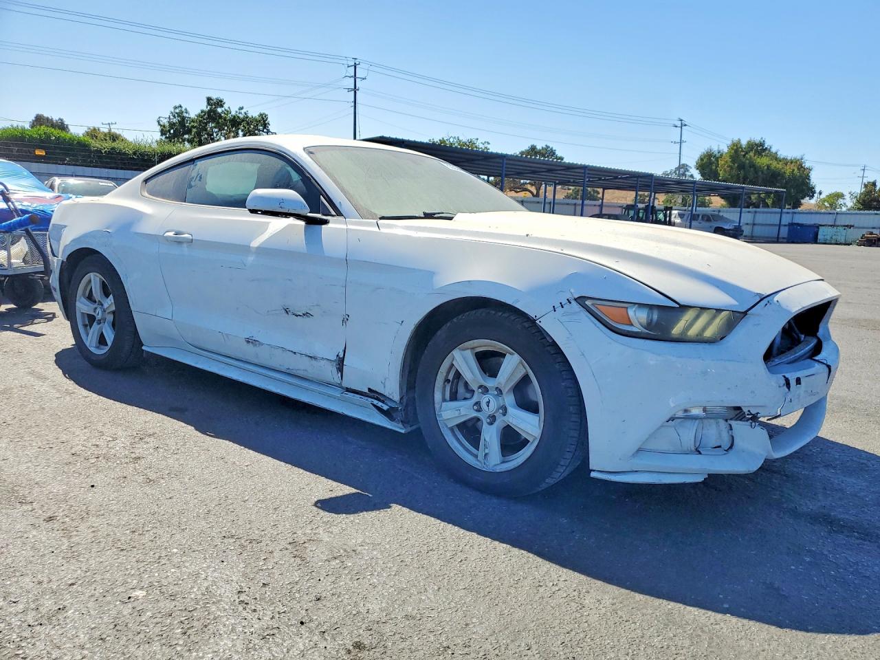 2015 Ford Mustang White vin: 1FA6P8TH0F5350848