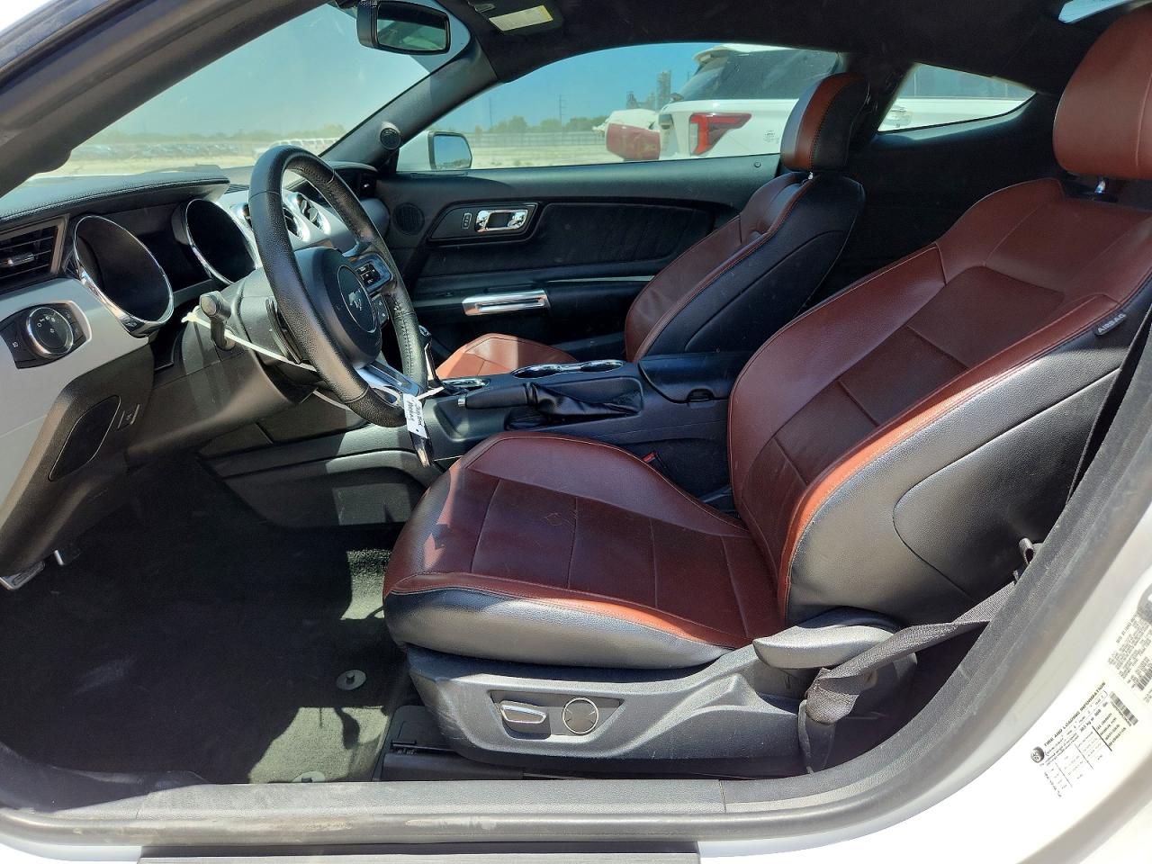 2015 Ford Mustang White vin: 1FA6P8TH0F5395658