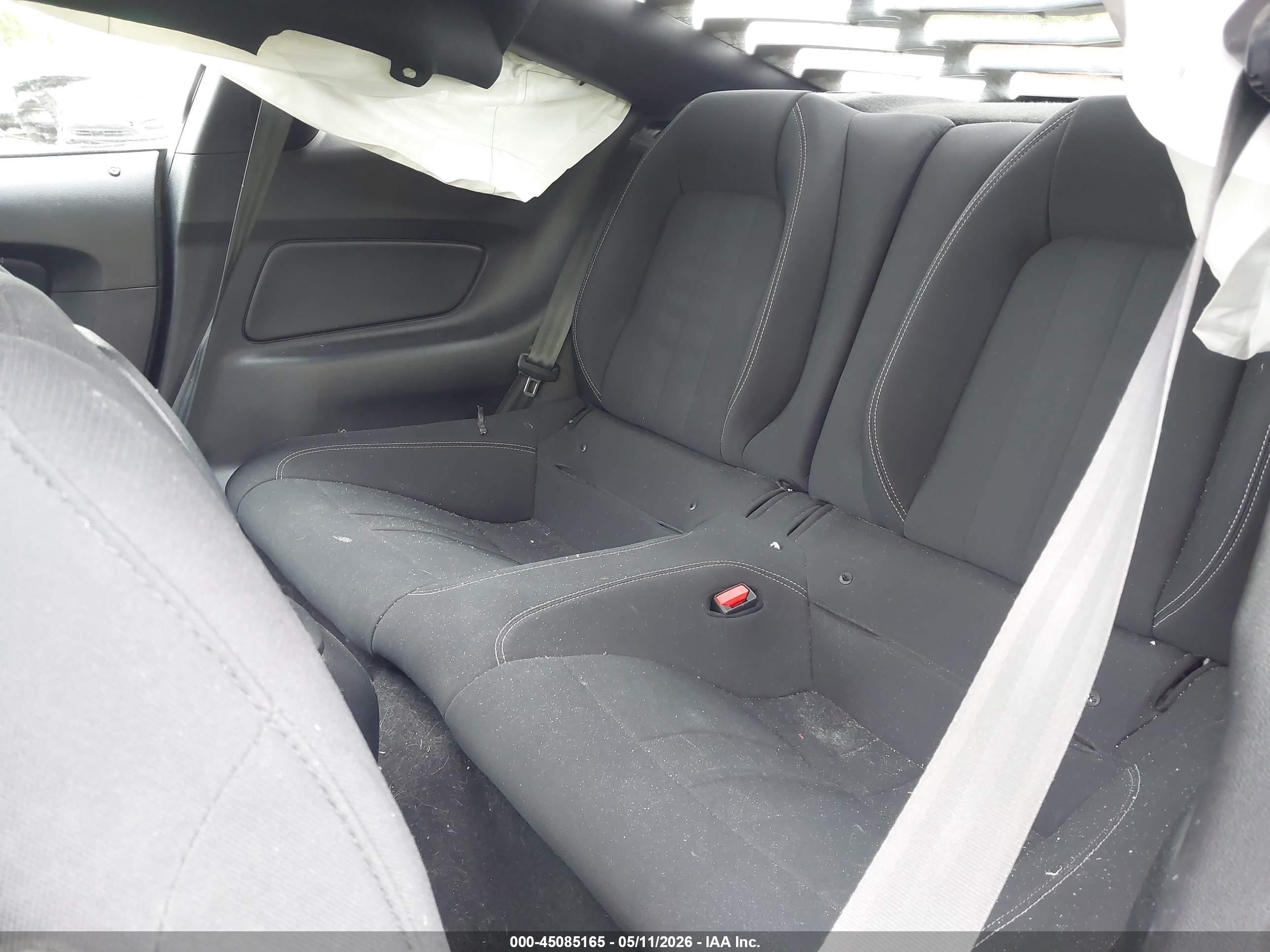 2022 Ford Mustang Ecoboost Fastback Серебряный vin: 1FA6P8TH0N5147263
