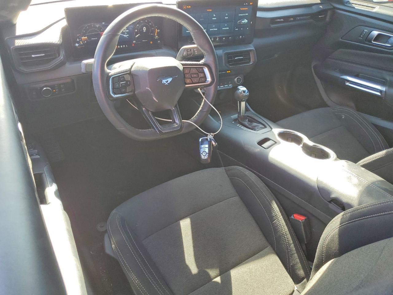 2024 Ford Mustang White vin: 1FA6P8TH0R5140609