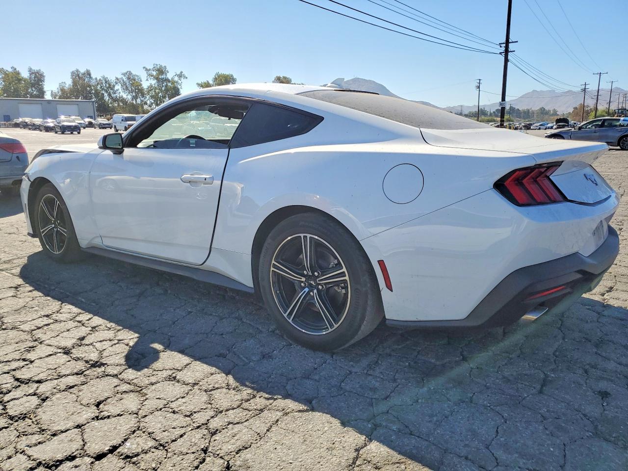 2024 Ford Mustang White vin: 1FA6P8TH0R5140609