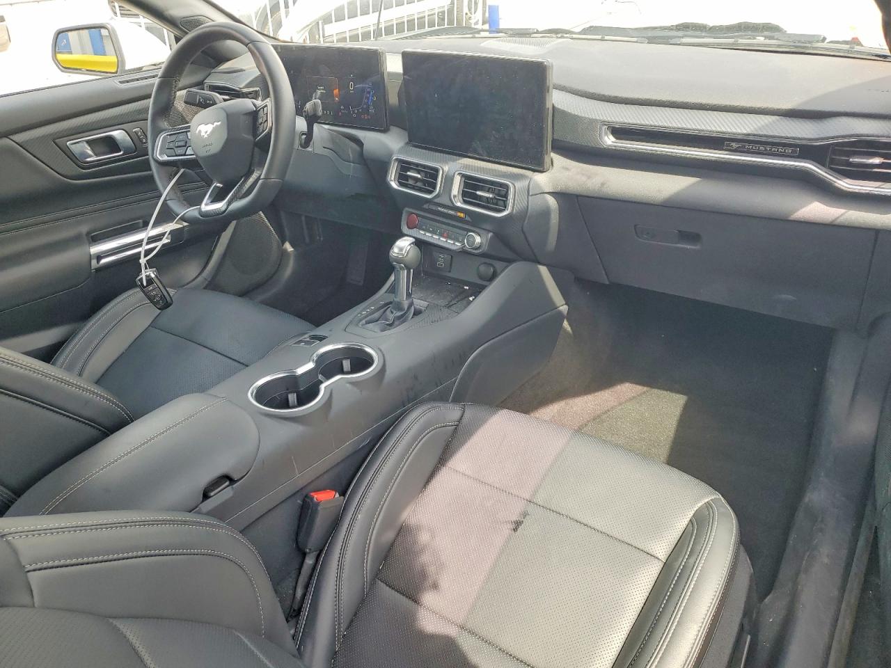 2026 Ford Mustang Белый vin: 1FA6P8TH0T5118813