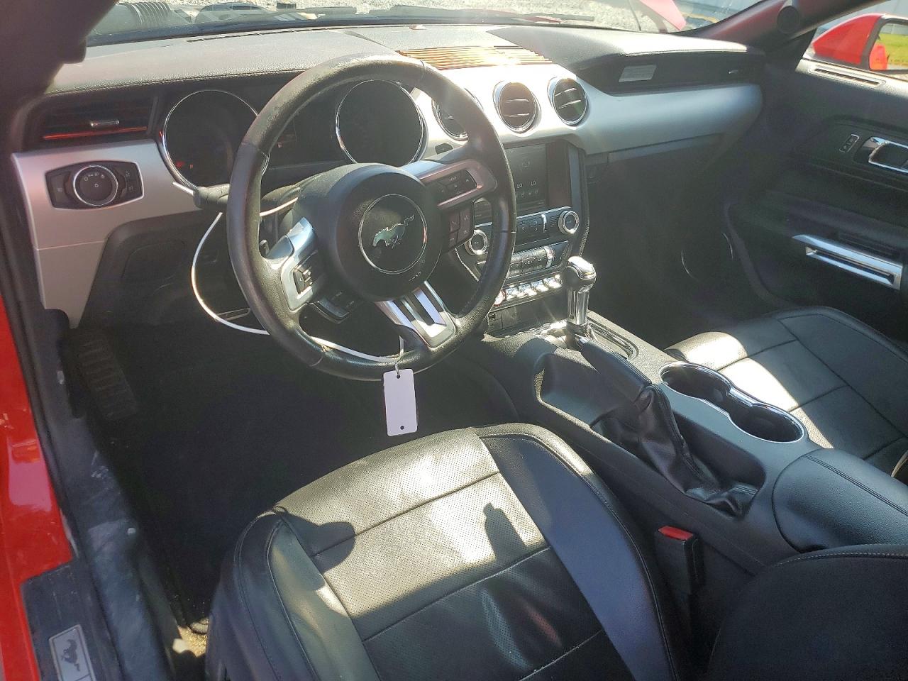 2015 Ford Mustang Red vin: 1FA6P8TH1F5312044