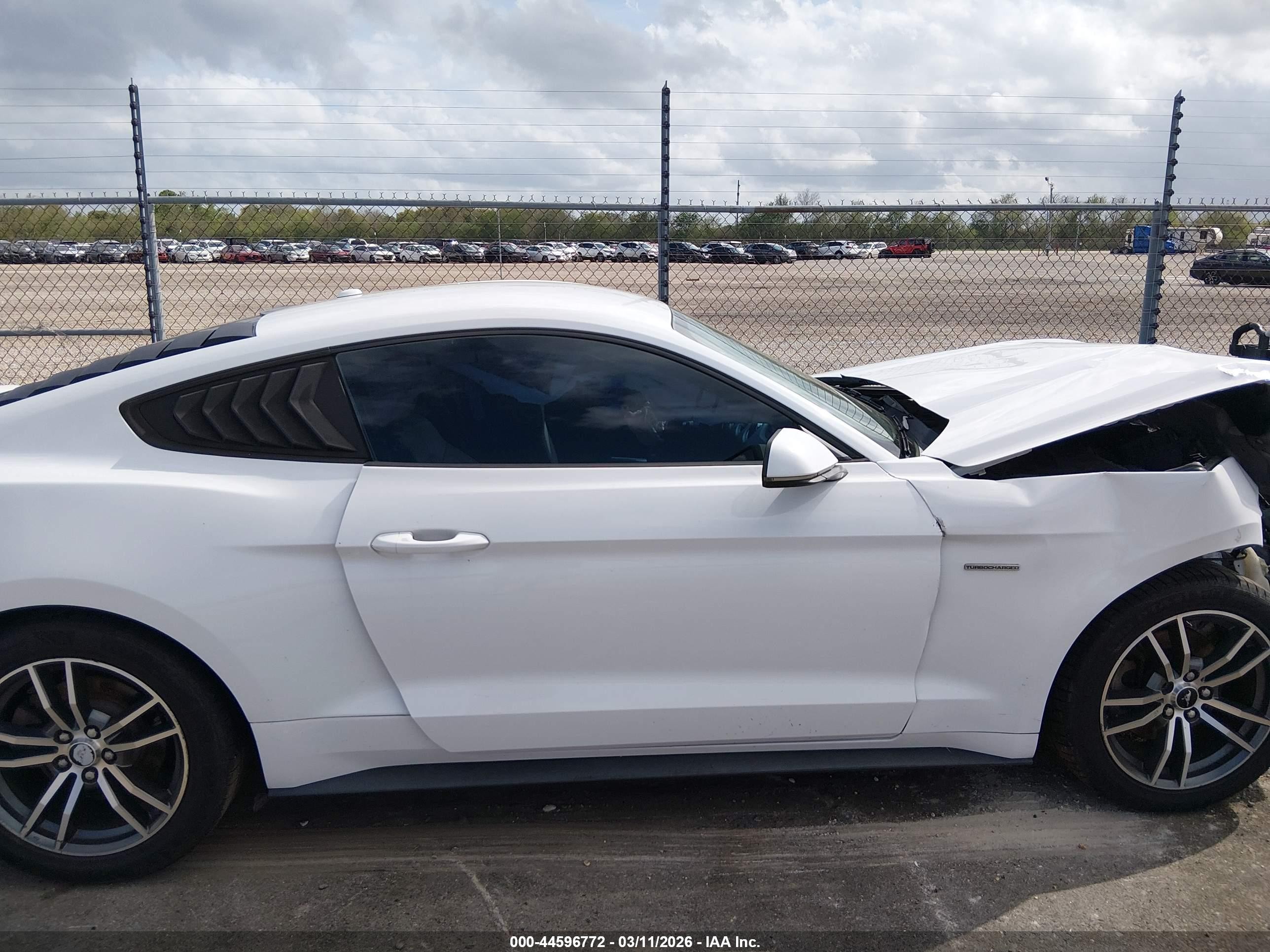 2015 Ford Mustang Ecoboost White vin: 1FA6P8TH1F5323206