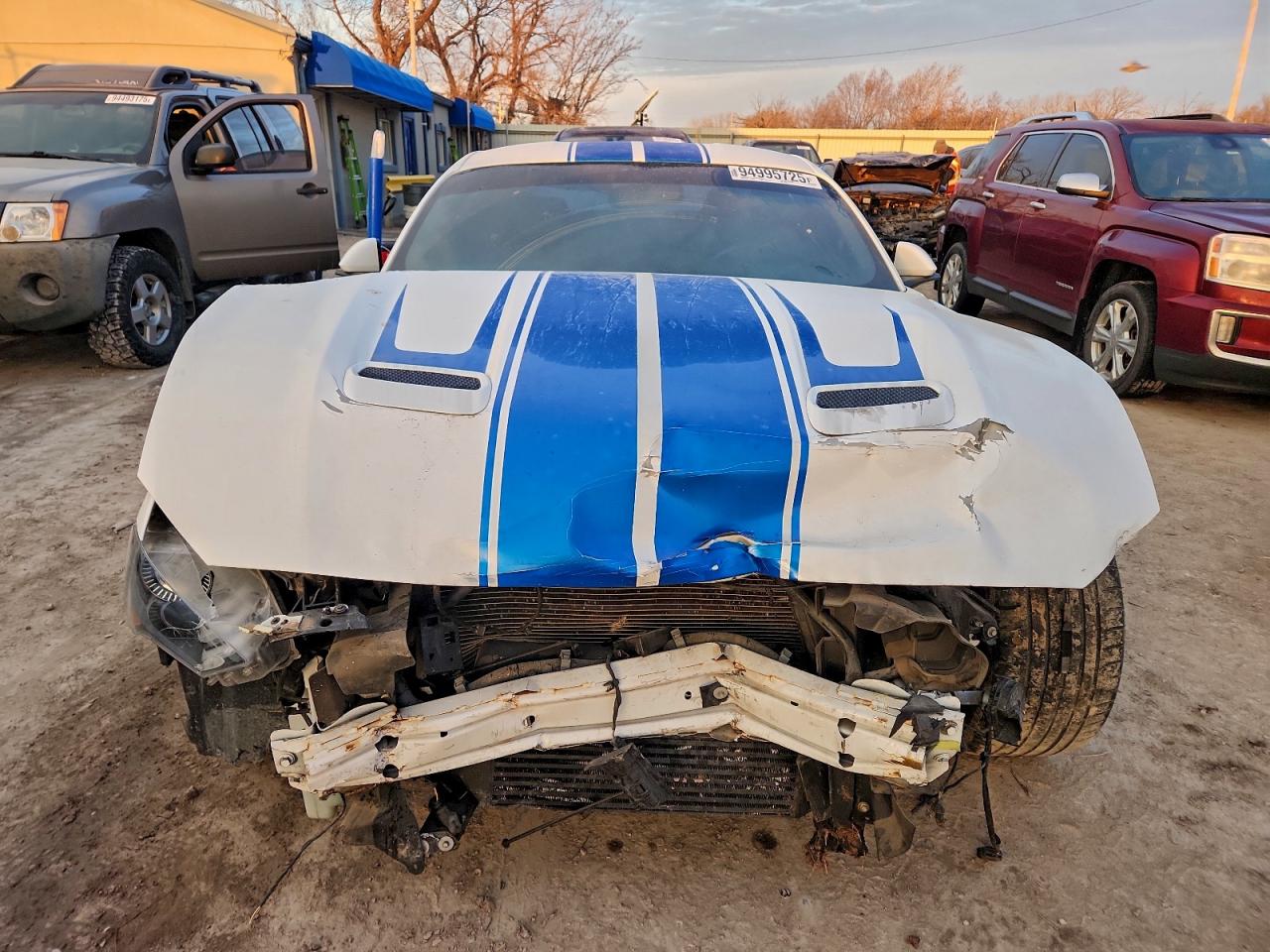 2019 Ford Mustang White vin: 1FA6P8TH1K5175343