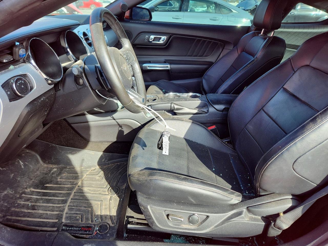 2015 Ford Mustang Оранжевый vin: 1FA6P8TH2F5313641