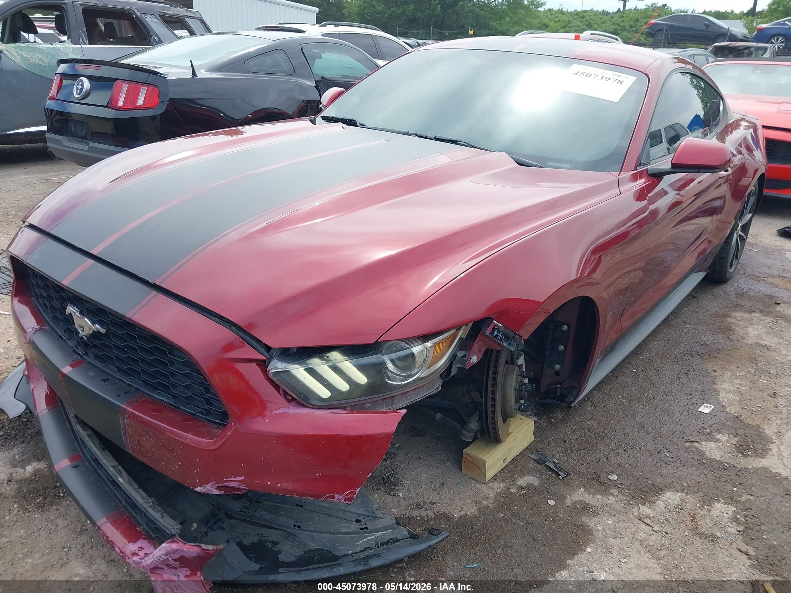 2015 Ford Mustang Ecoboost Красный vin: 1FA6P8TH2F5318077