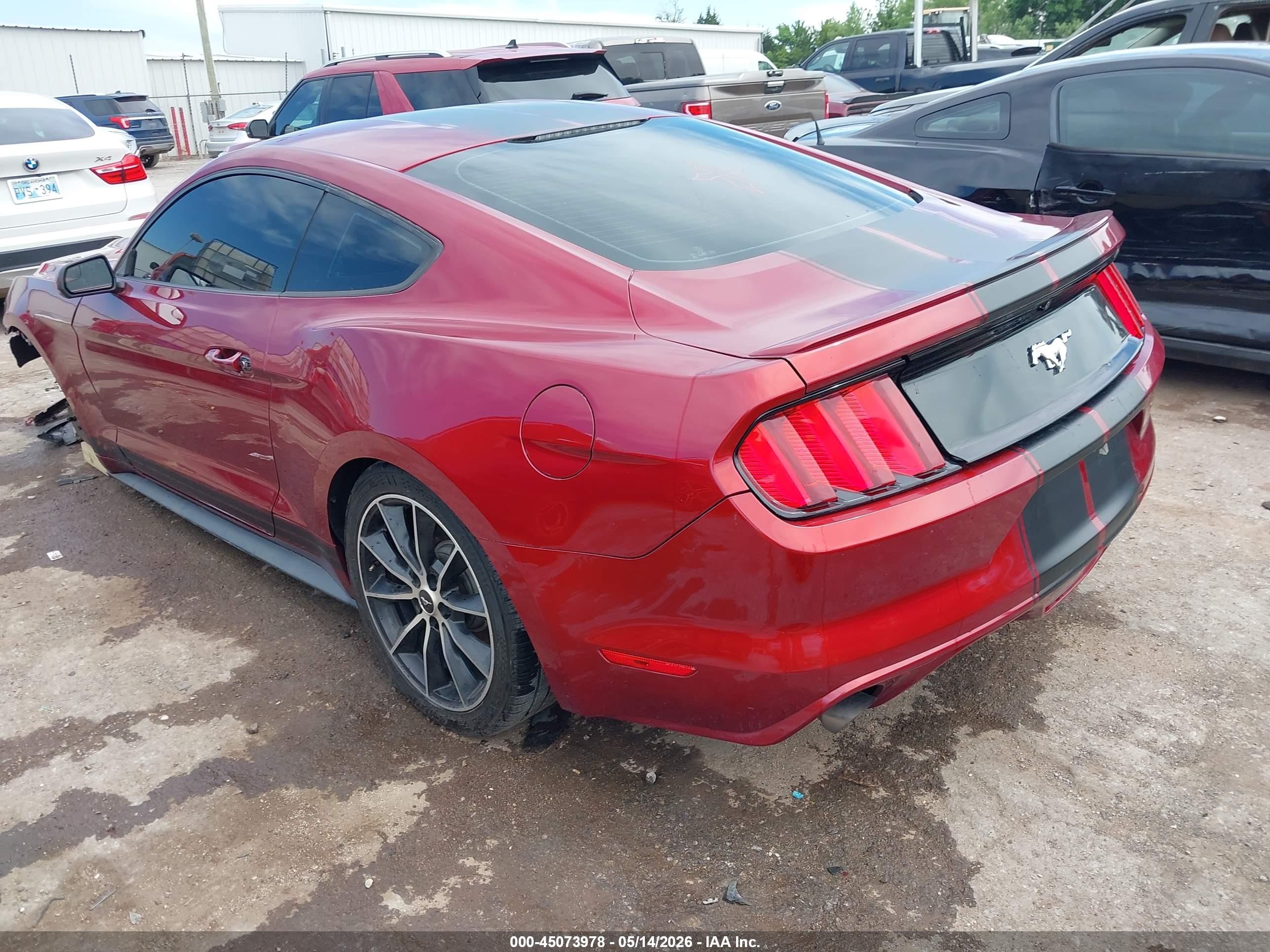 2015 Ford Mustang Ecoboost Красный vin: 1FA6P8TH2F5318077