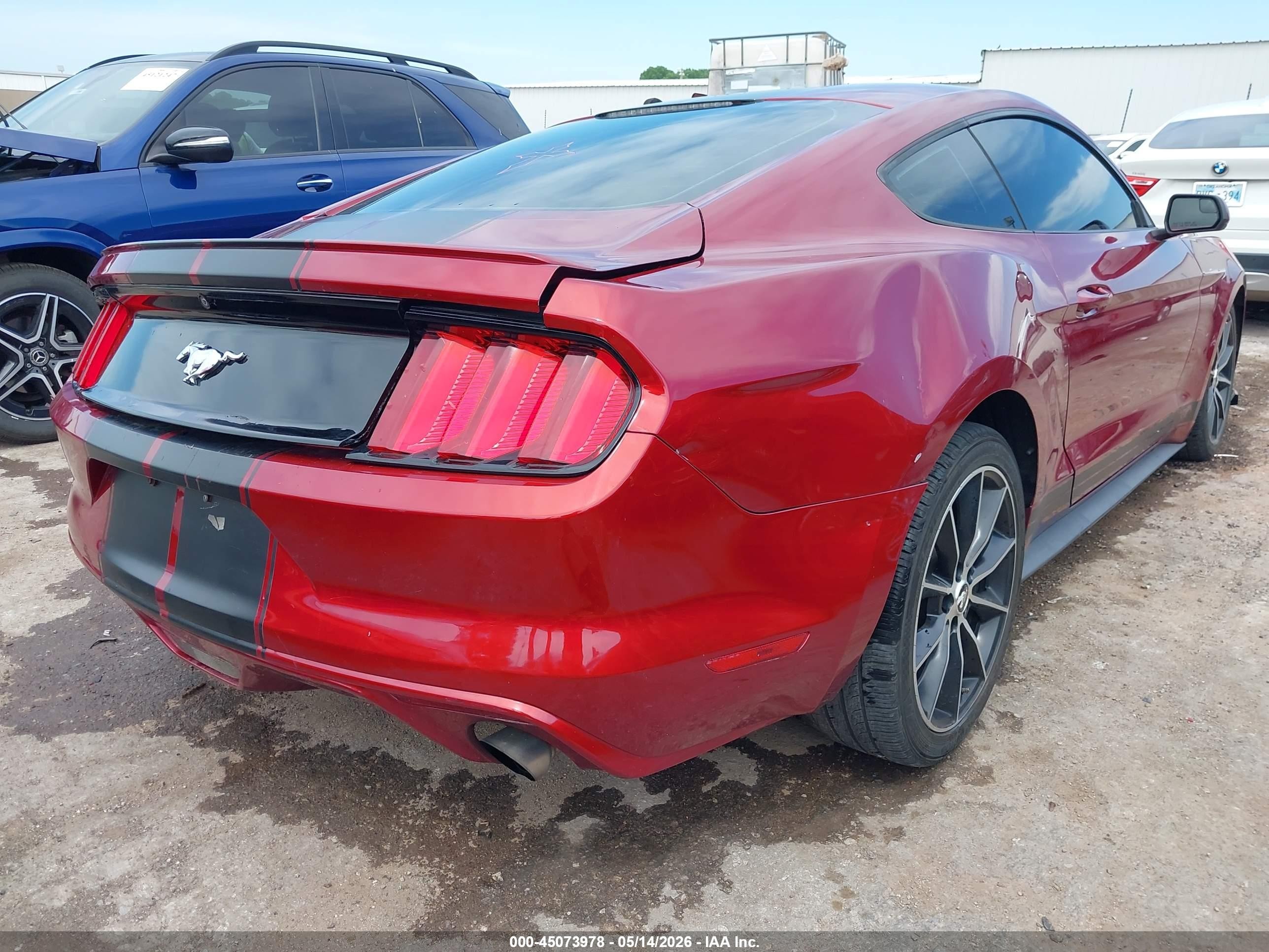 2015 Ford Mustang Ecoboost Красный vin: 1FA6P8TH2F5318077