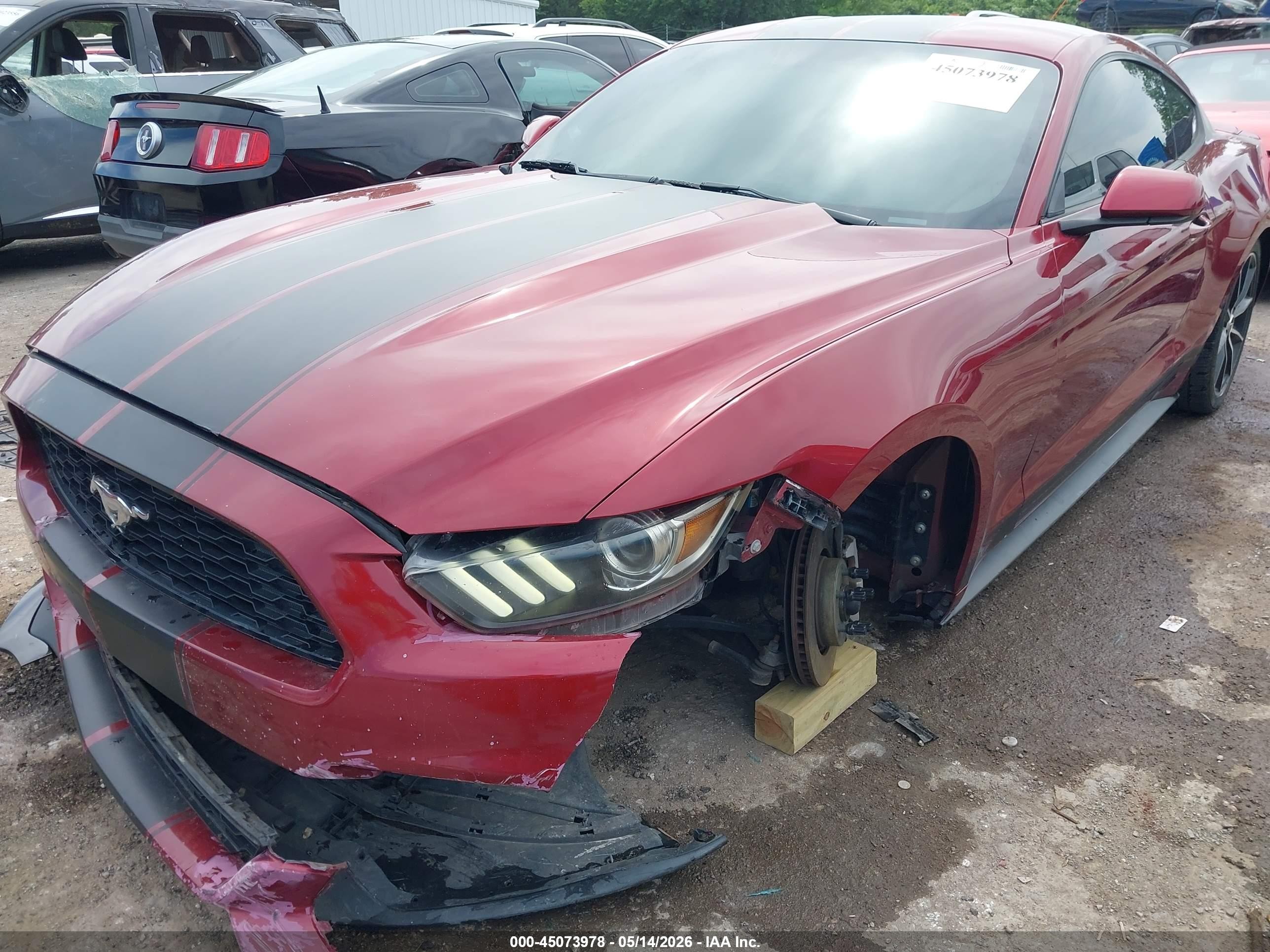 2015 Ford Mustang Ecoboost Красный vin: 1FA6P8TH2F5318077