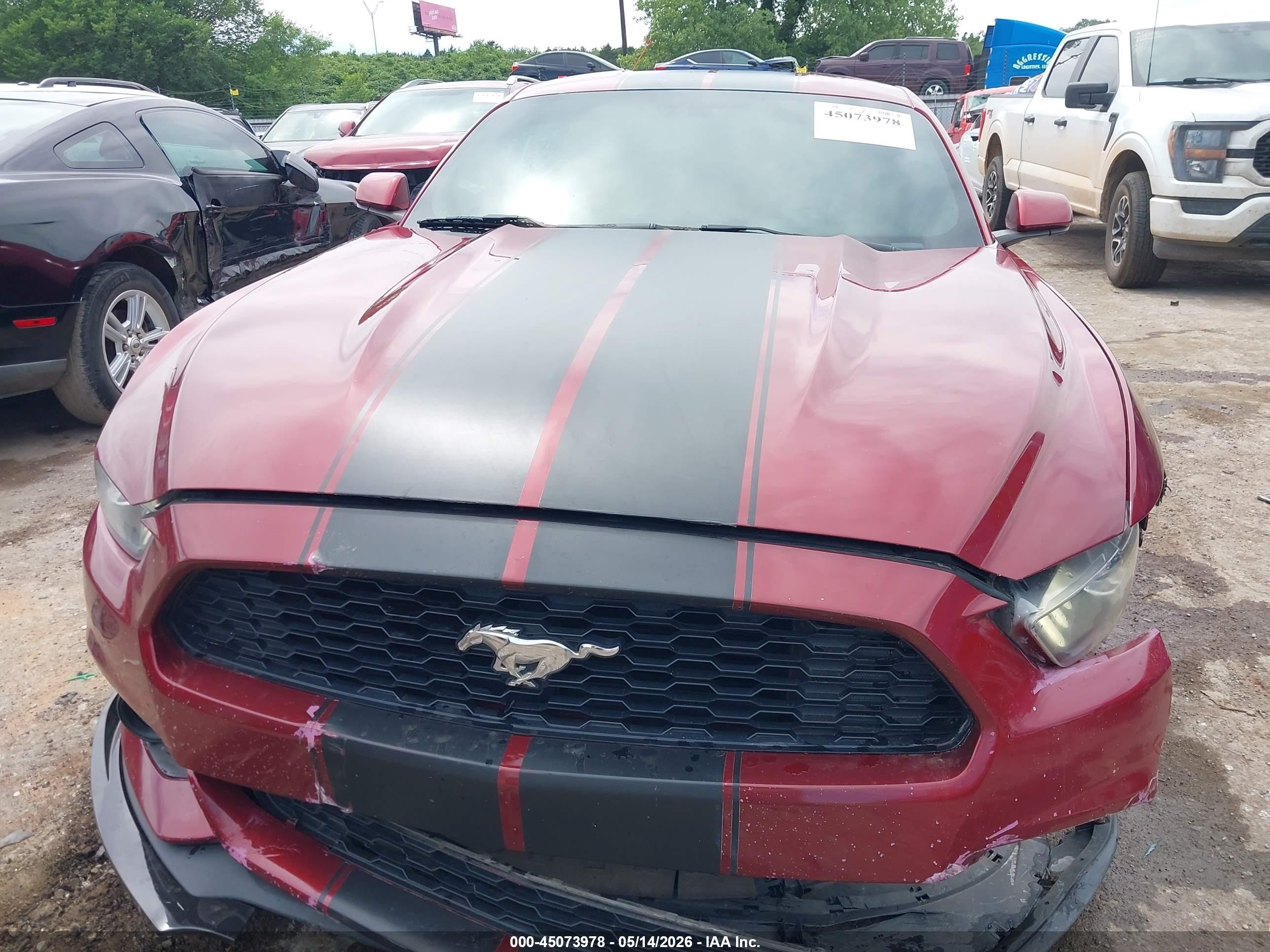 2015 Ford Mustang Ecoboost Красный vin: 1FA6P8TH2F5318077