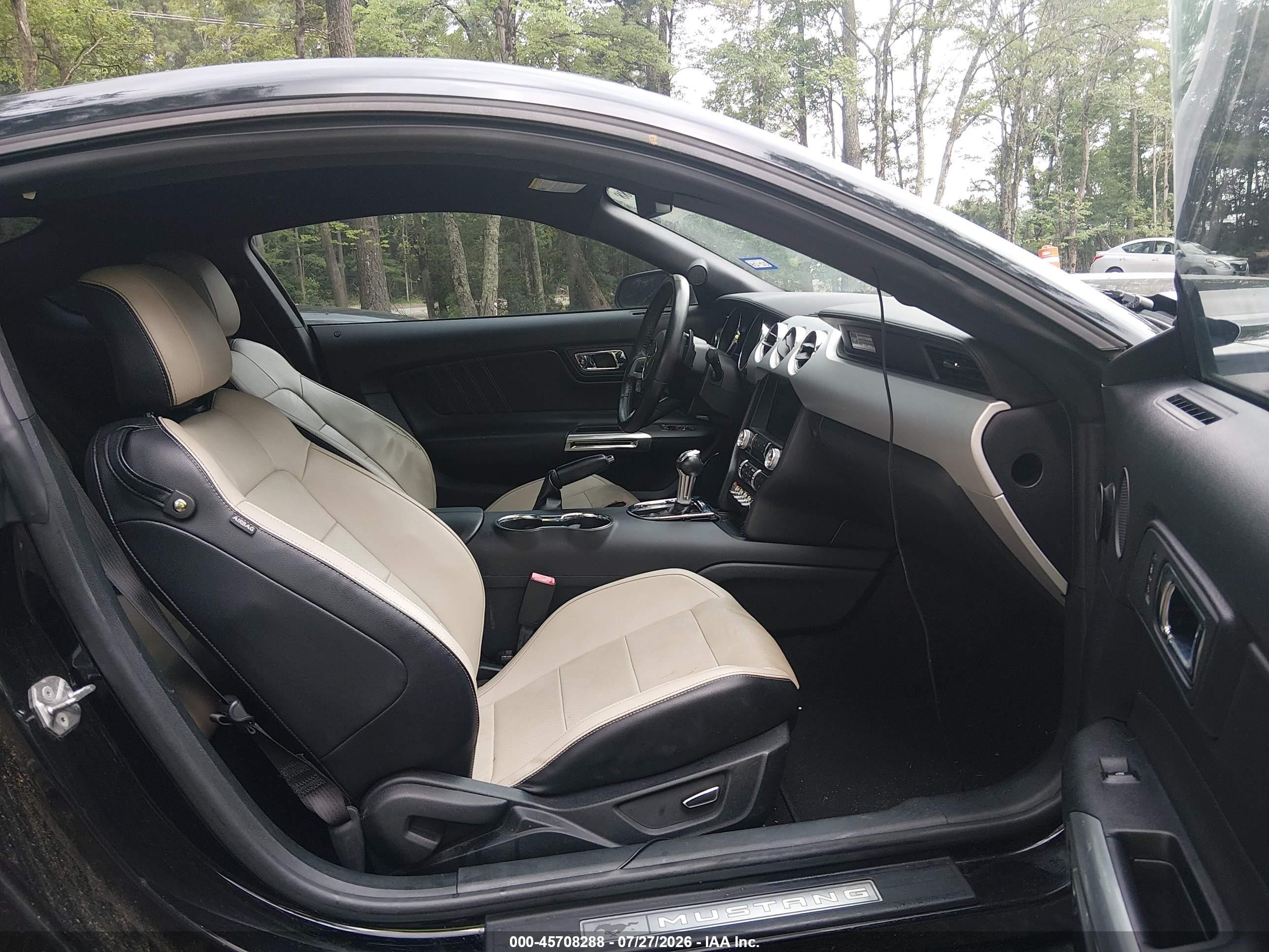 2015 Ford Mustang Ecoboost Черный vin: 1FA6P8TH2F5349524