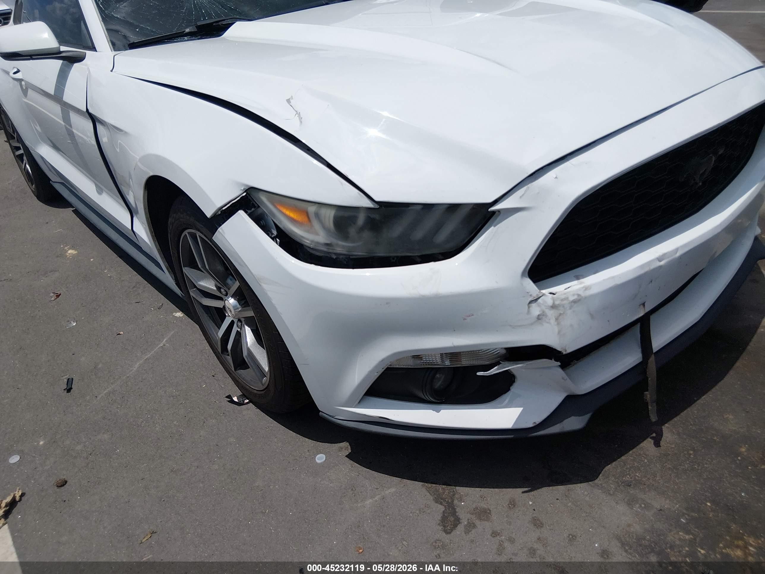 2015 Ford Mustang Ecoboost White vin: 1FA6P8TH2F5365674
