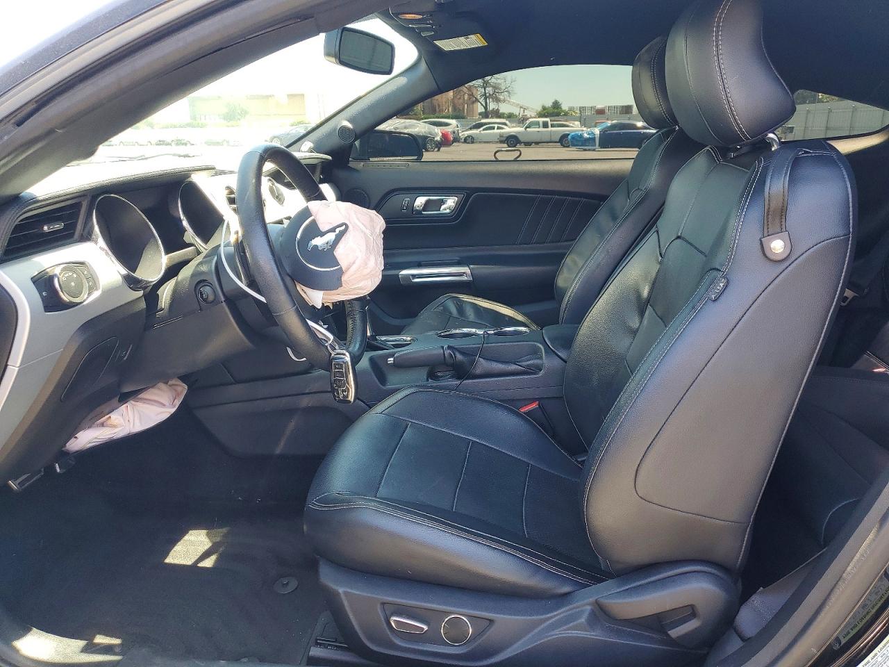 2015 Ford Mustang Black vin: 1FA6P8TH2F5382684