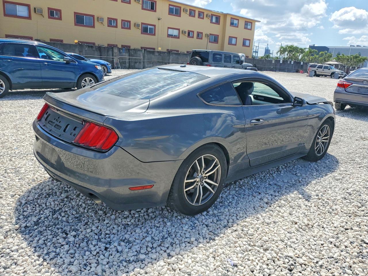 2015 Ford Mustang Gray vin: 1FA6P8TH2F5420026