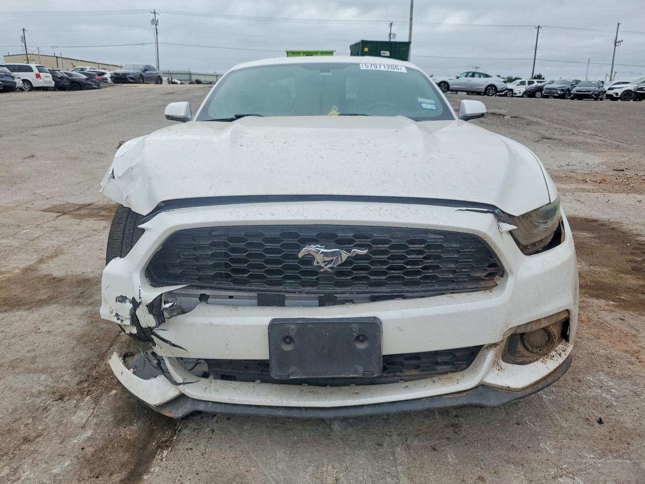 2017 Ford Mustang White vin: 1FA6P8TH2H5203353