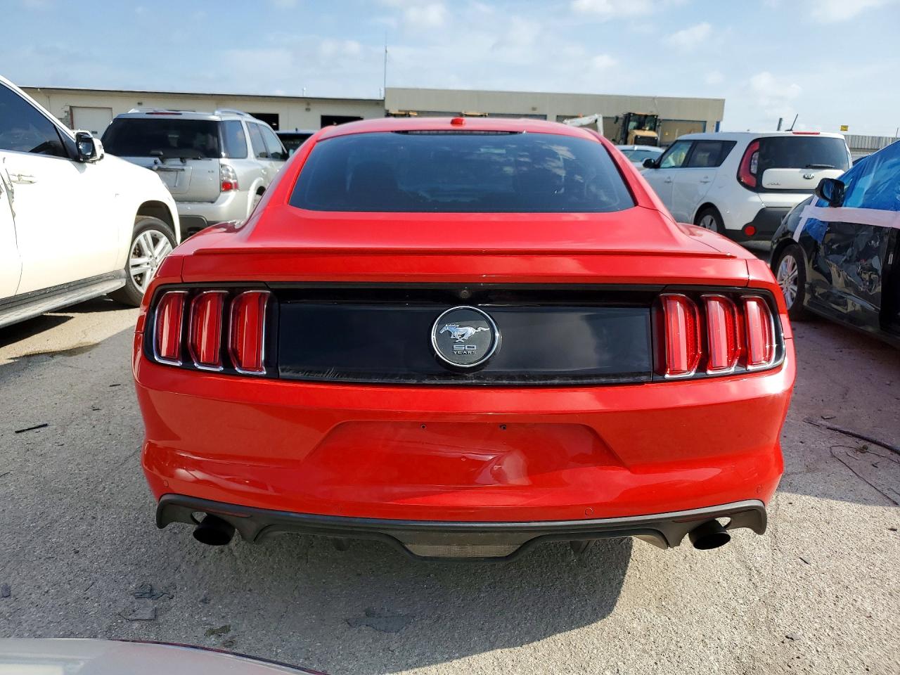 2015 Ford Mustang Red vin: 1FA6P8TH3F5317780