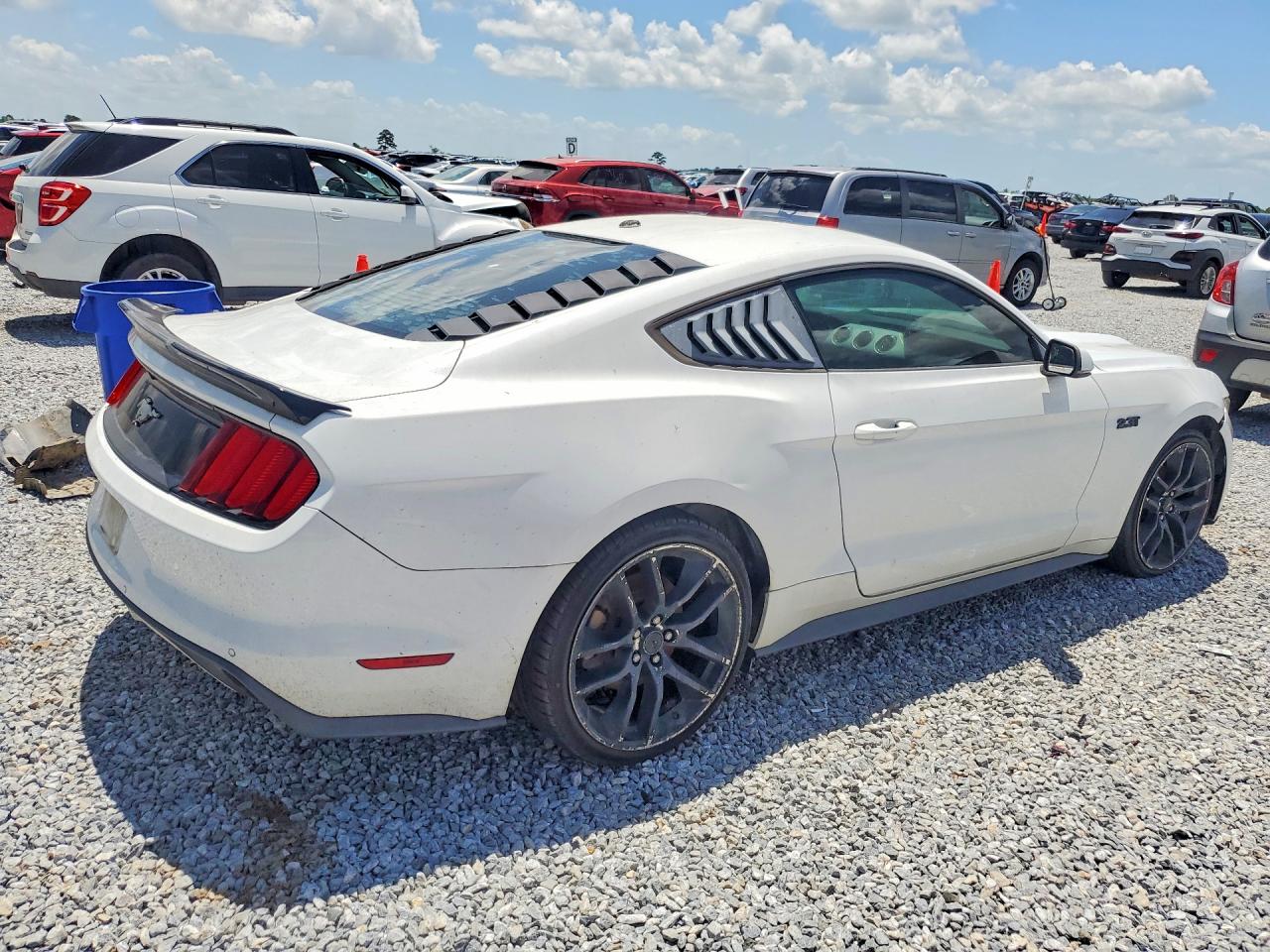2015 Ford Mustang White vin: 1FA6P8TH3F5321960