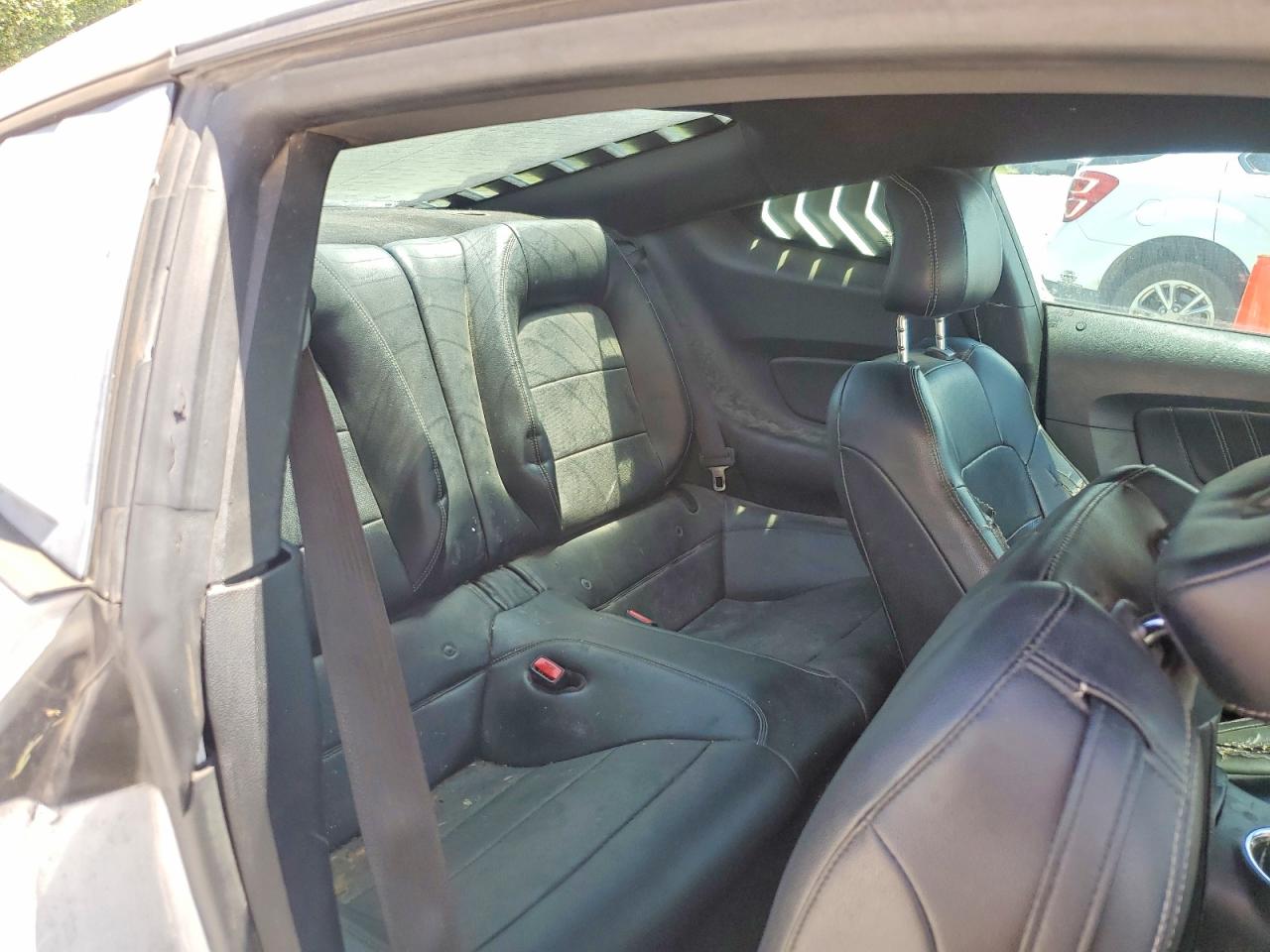 2015 Ford Mustang White vin: 1FA6P8TH3F5321960