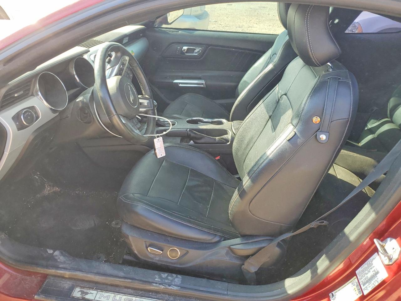 2015 Ford Mustang Burgundy vin: 1FA6P8TH3F5372536
