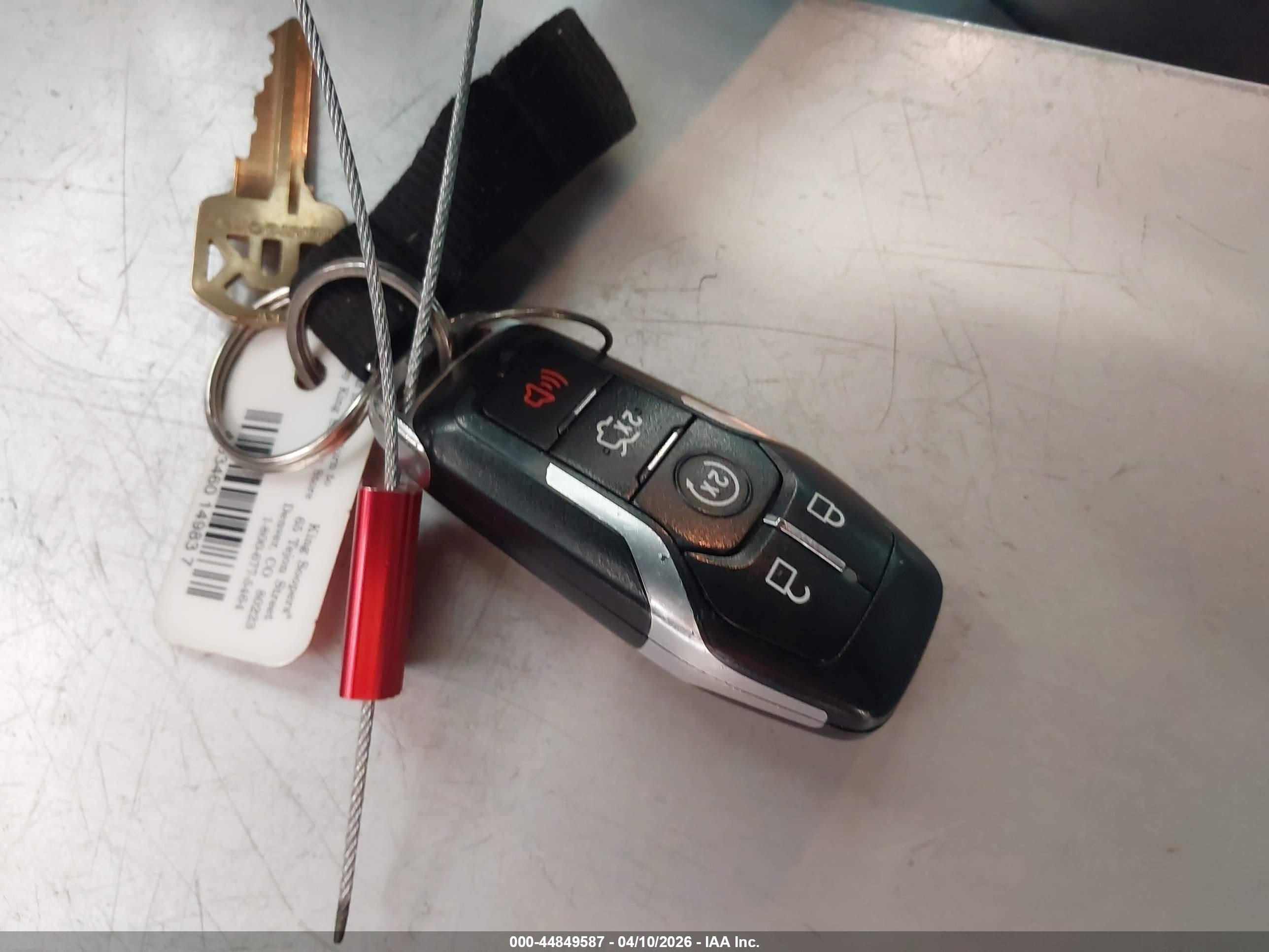 2015 Ford Mustang Ecoboost Красный vin: 1FA6P8TH3F5393080